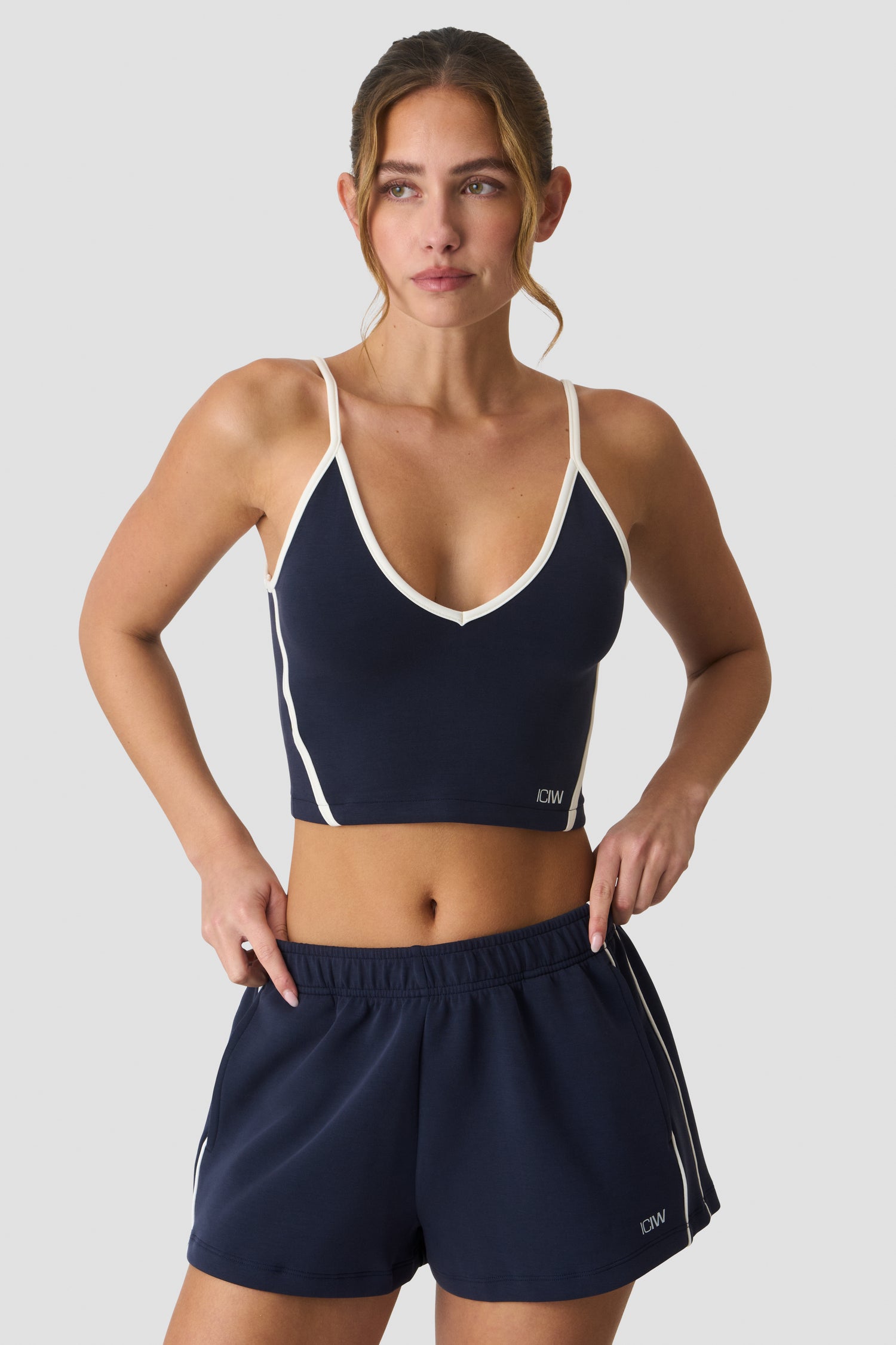 ICIW - Contrast V-neck Top
