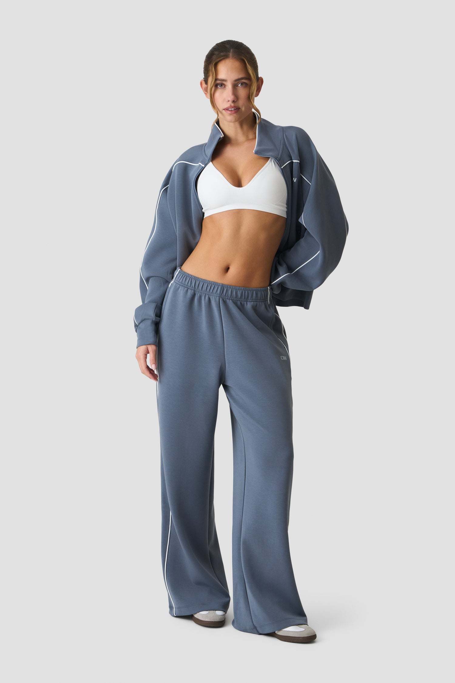 ICIW - Contrast Zip Jacket