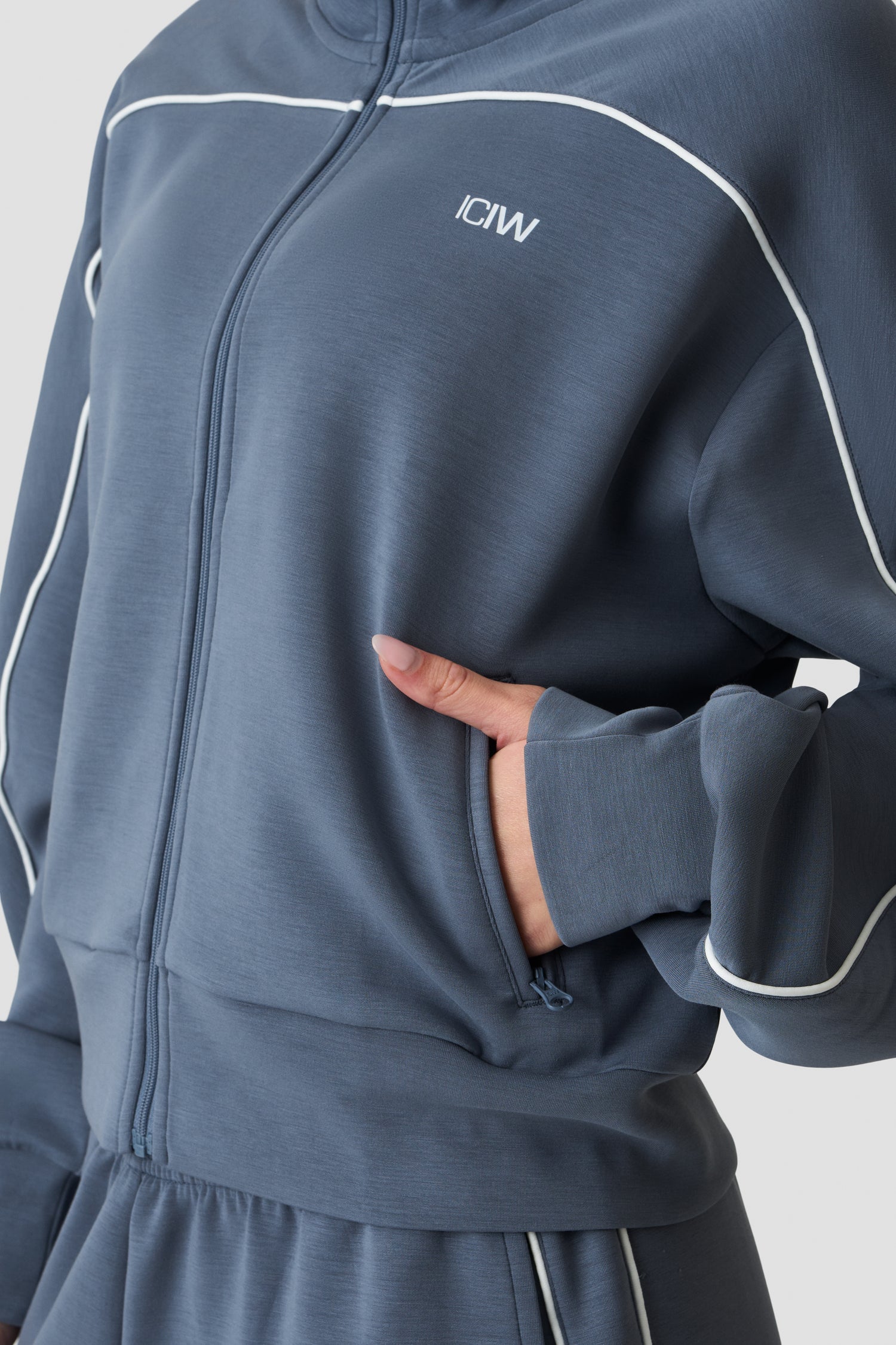ICIW - Contrast Zip Jacket