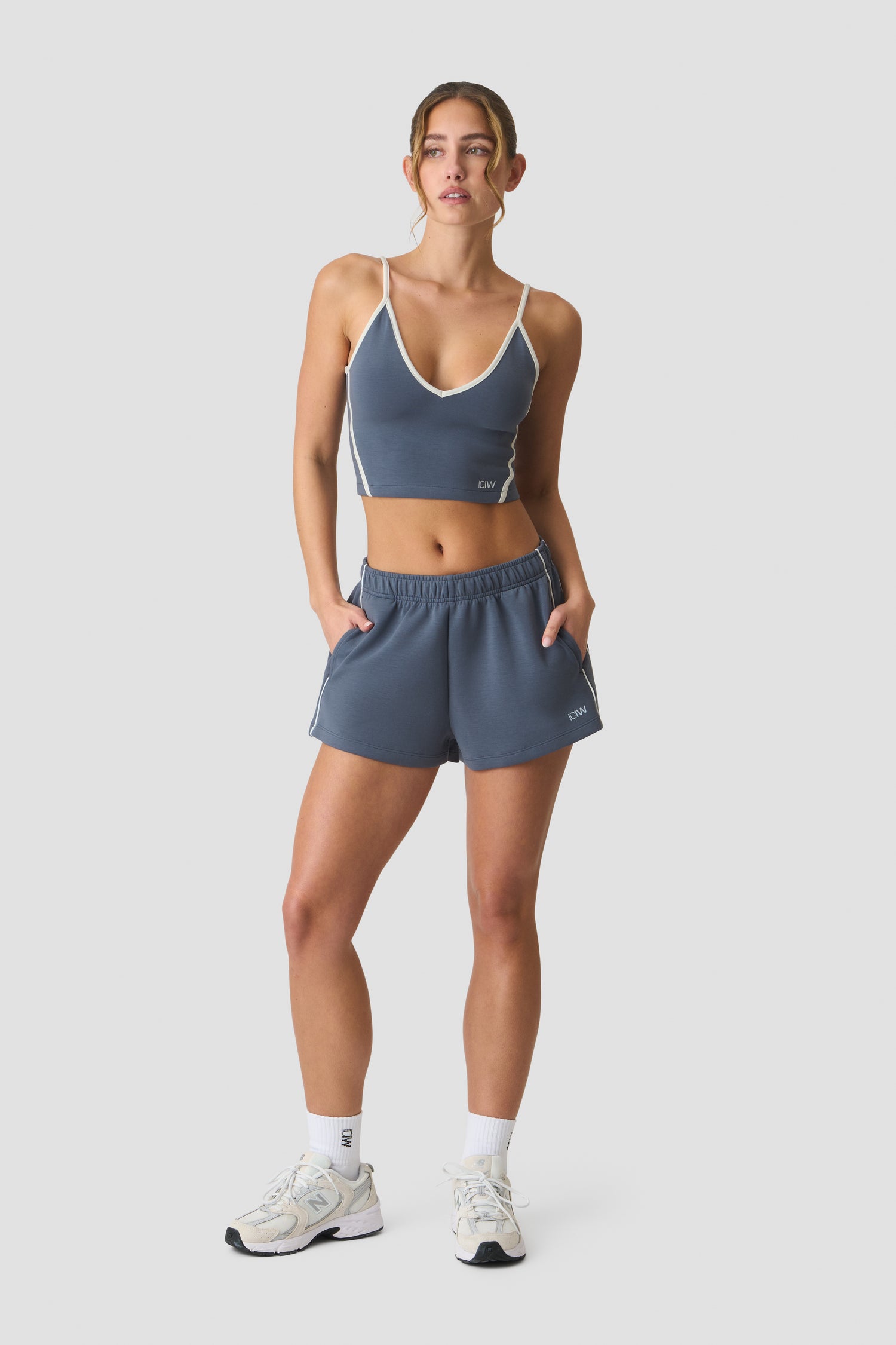 ICIW - Contrast V-neck Top