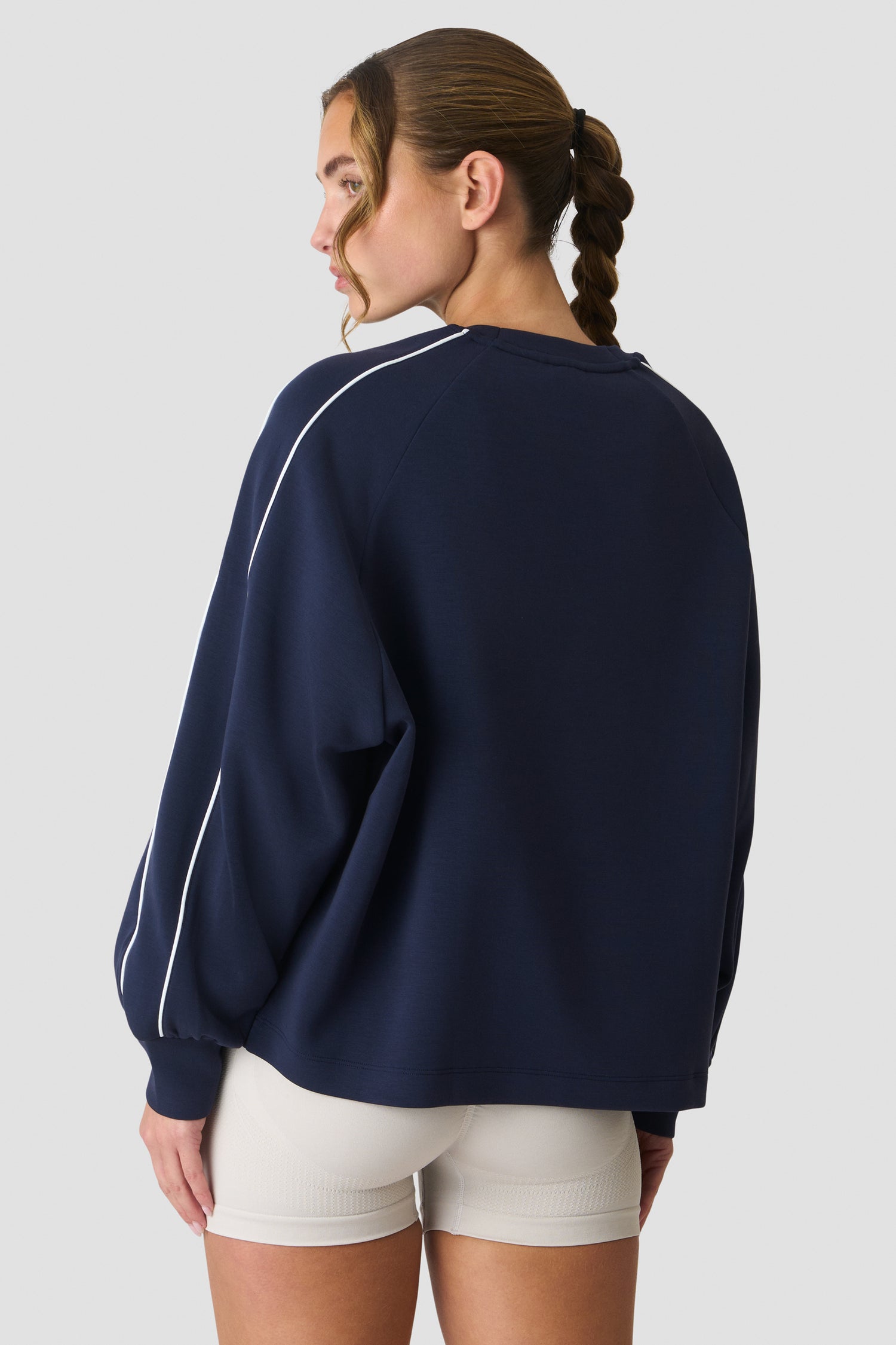 ICIW - Contrast Crewneck