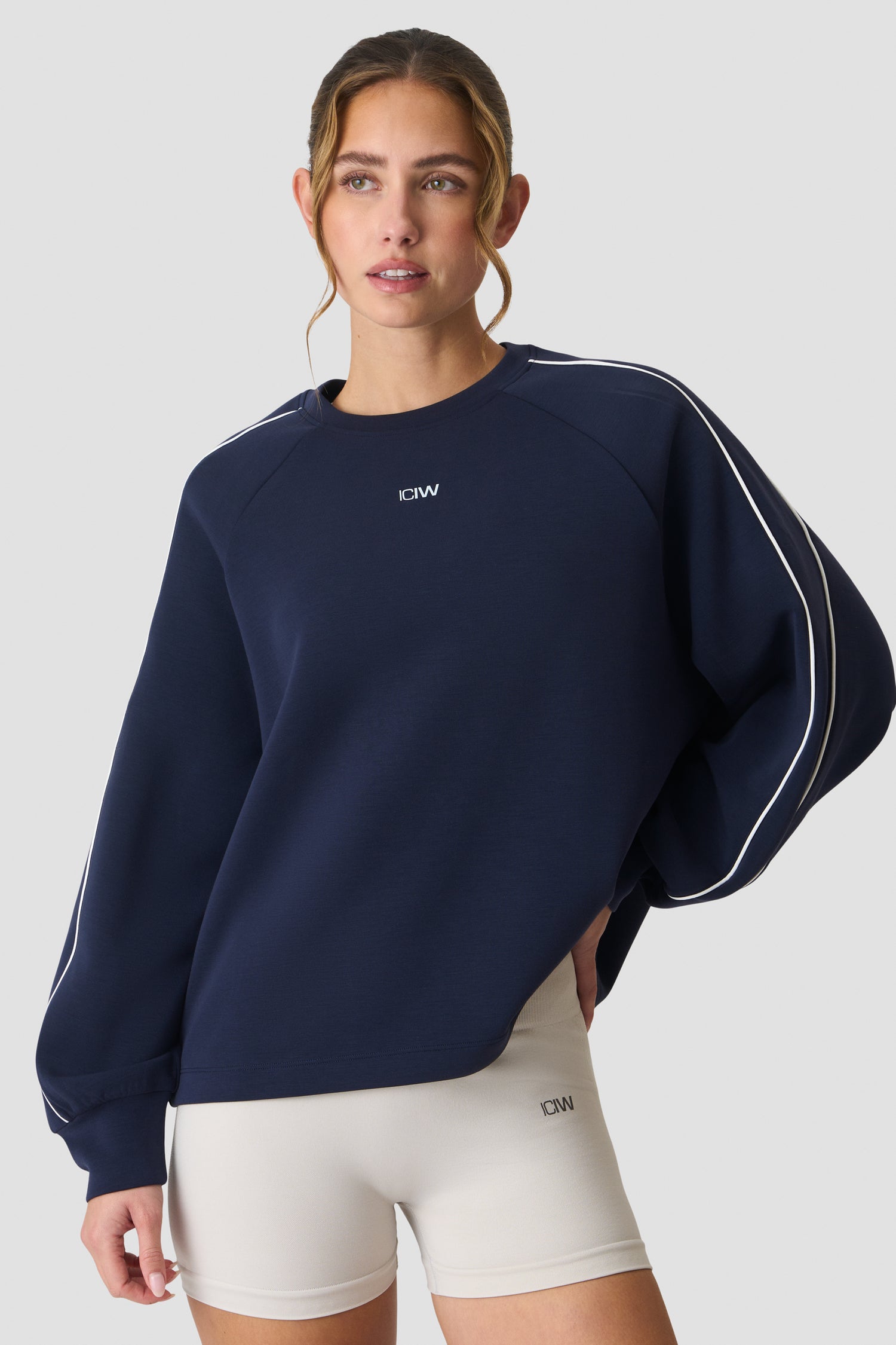 ICIW - Contrast Crewneck