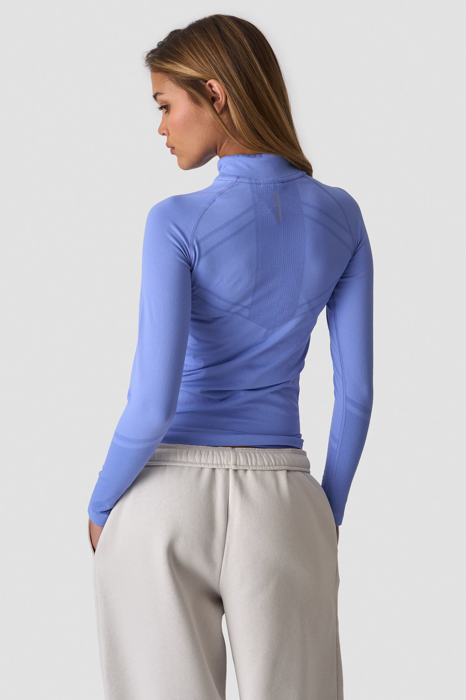 ICIW - Define Seamless 1/2 Zip