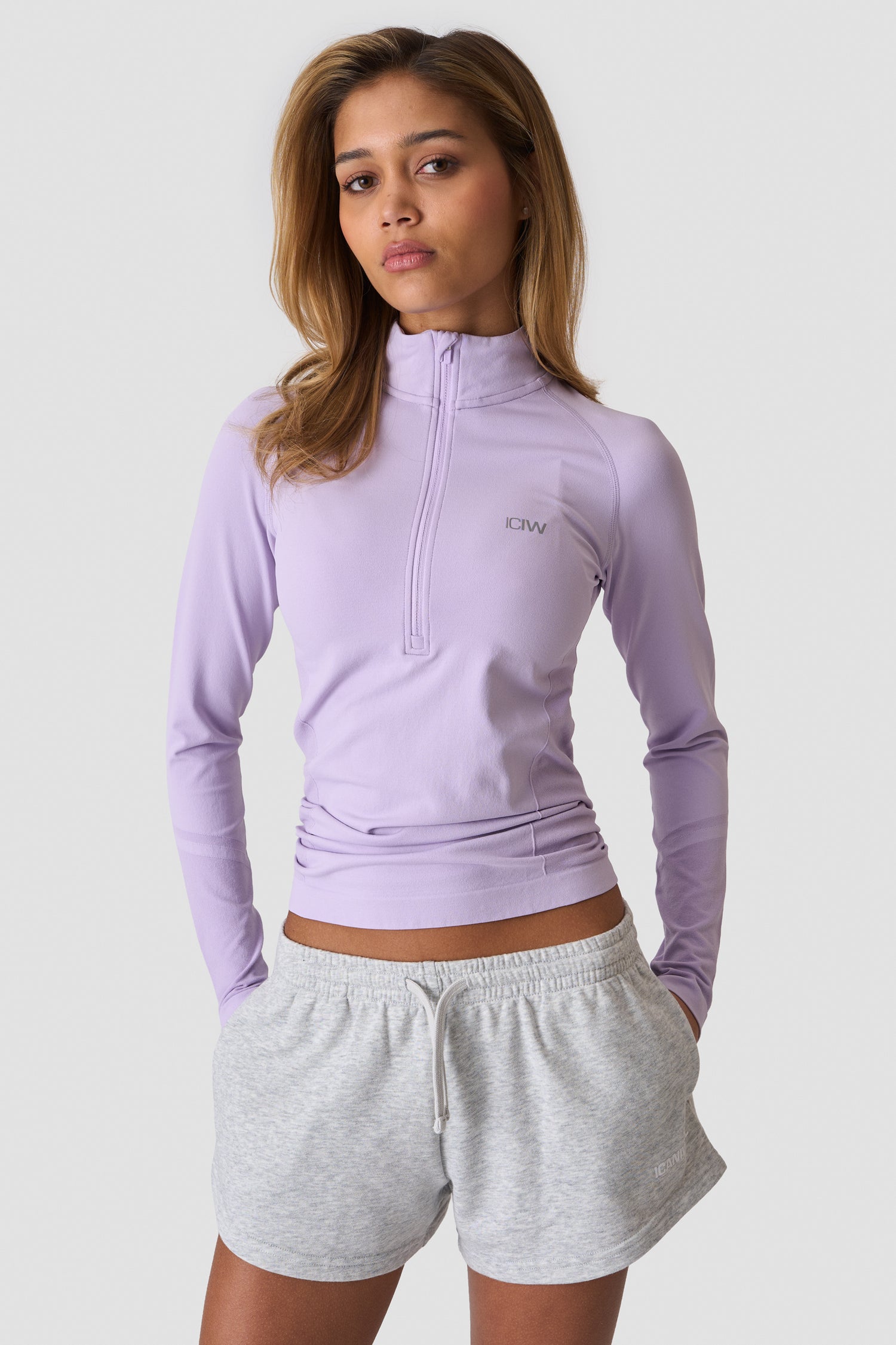 ICIW - Define Seamless 1/2 Zip