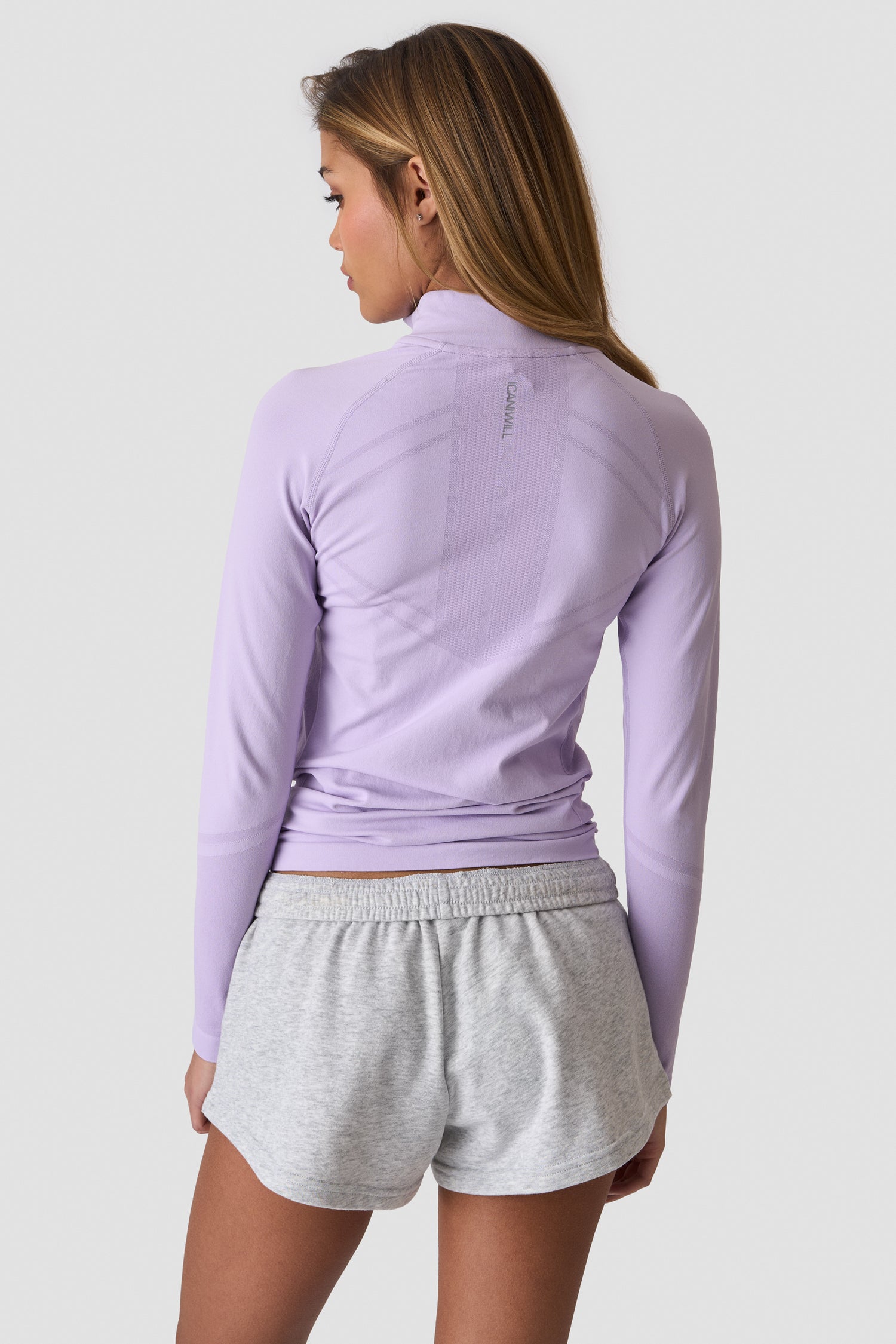 ICIW - Define Seamless 1/2 Zip