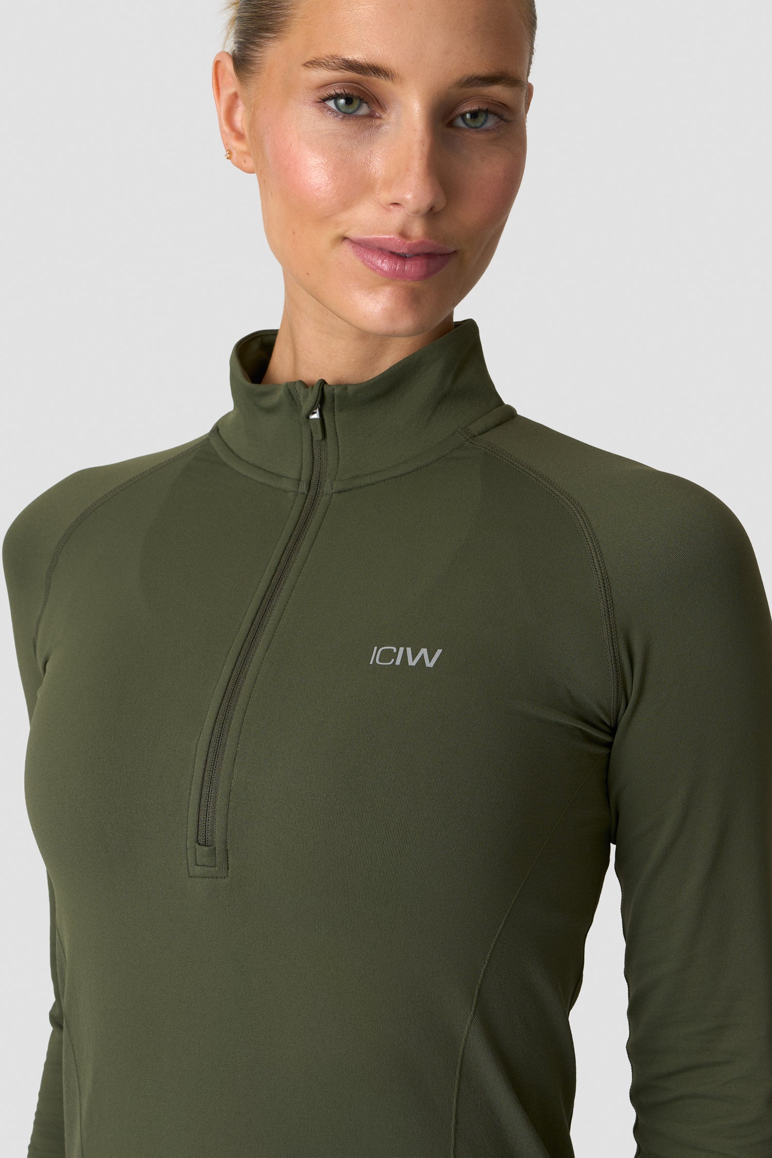 ICIW - Define Seamless 1/2 Zip