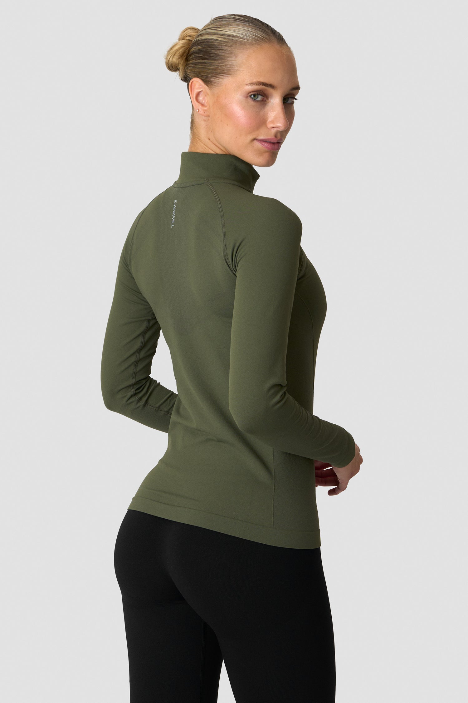ICIW - Define Seamless 1/2 Zip
