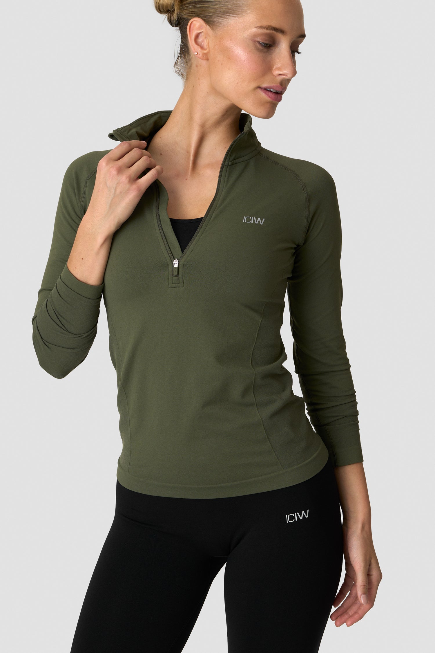 ICIW - Define Seamless 1/2 Zip
