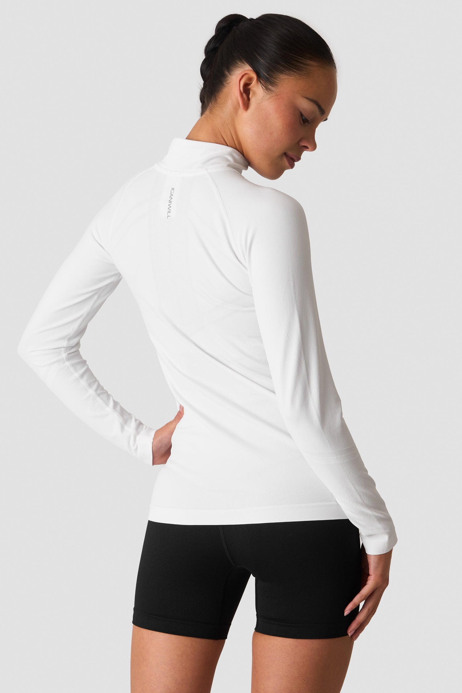 ICIW - Define Seamless 1/2 Zip