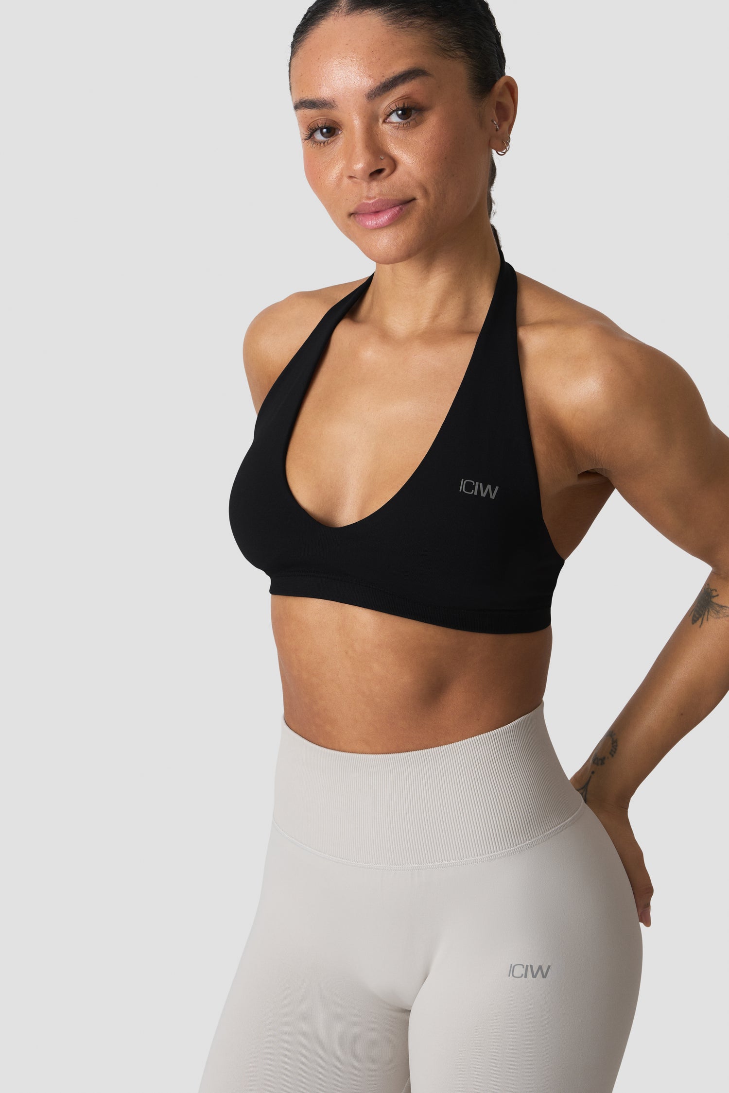 ICIW - Define Seamless Halter Sports Bra