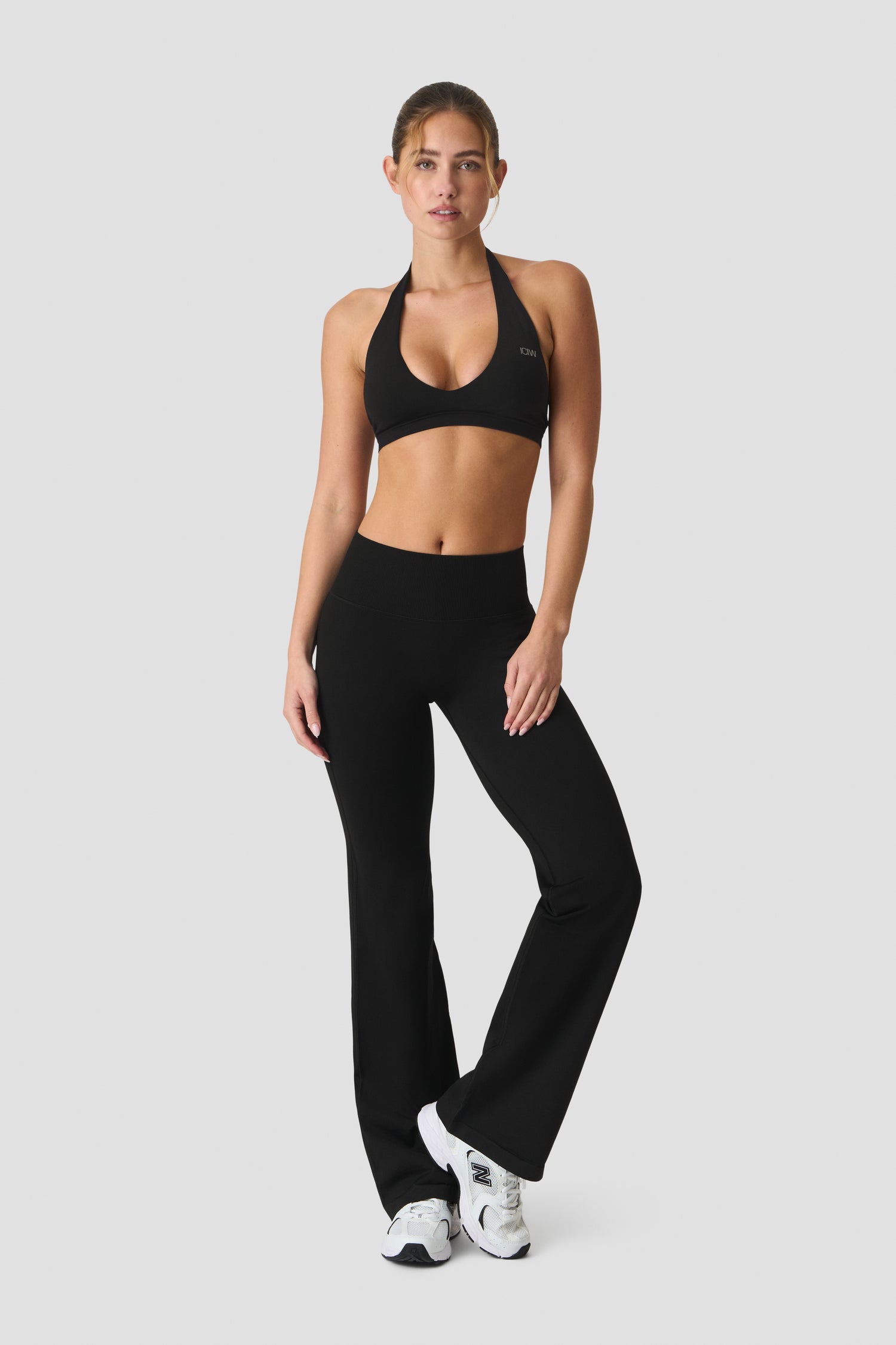 ICIW - Define Seamless Halter Sports Bra