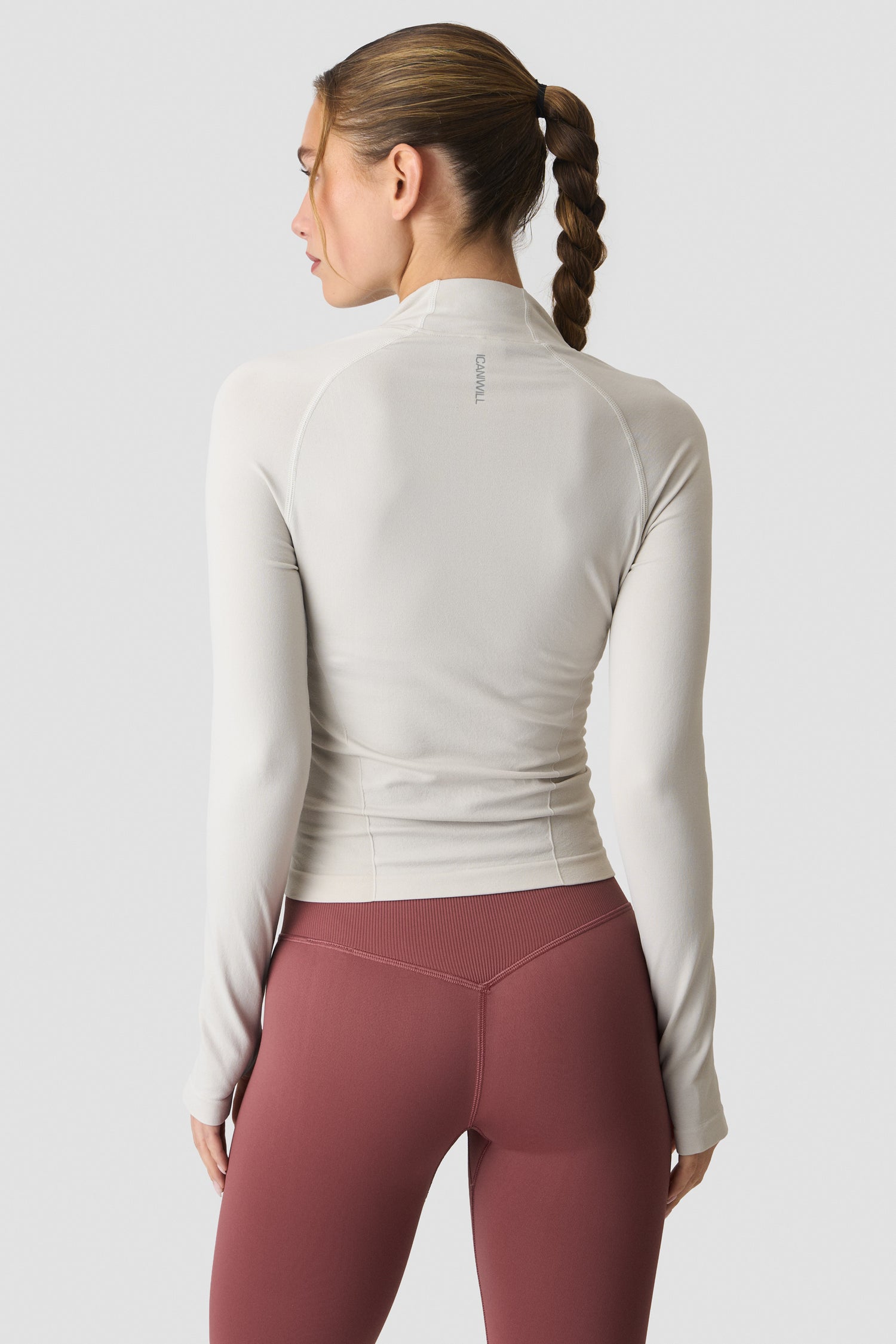 ICIW - Define Seamless Invisible 1/2 Zip LS