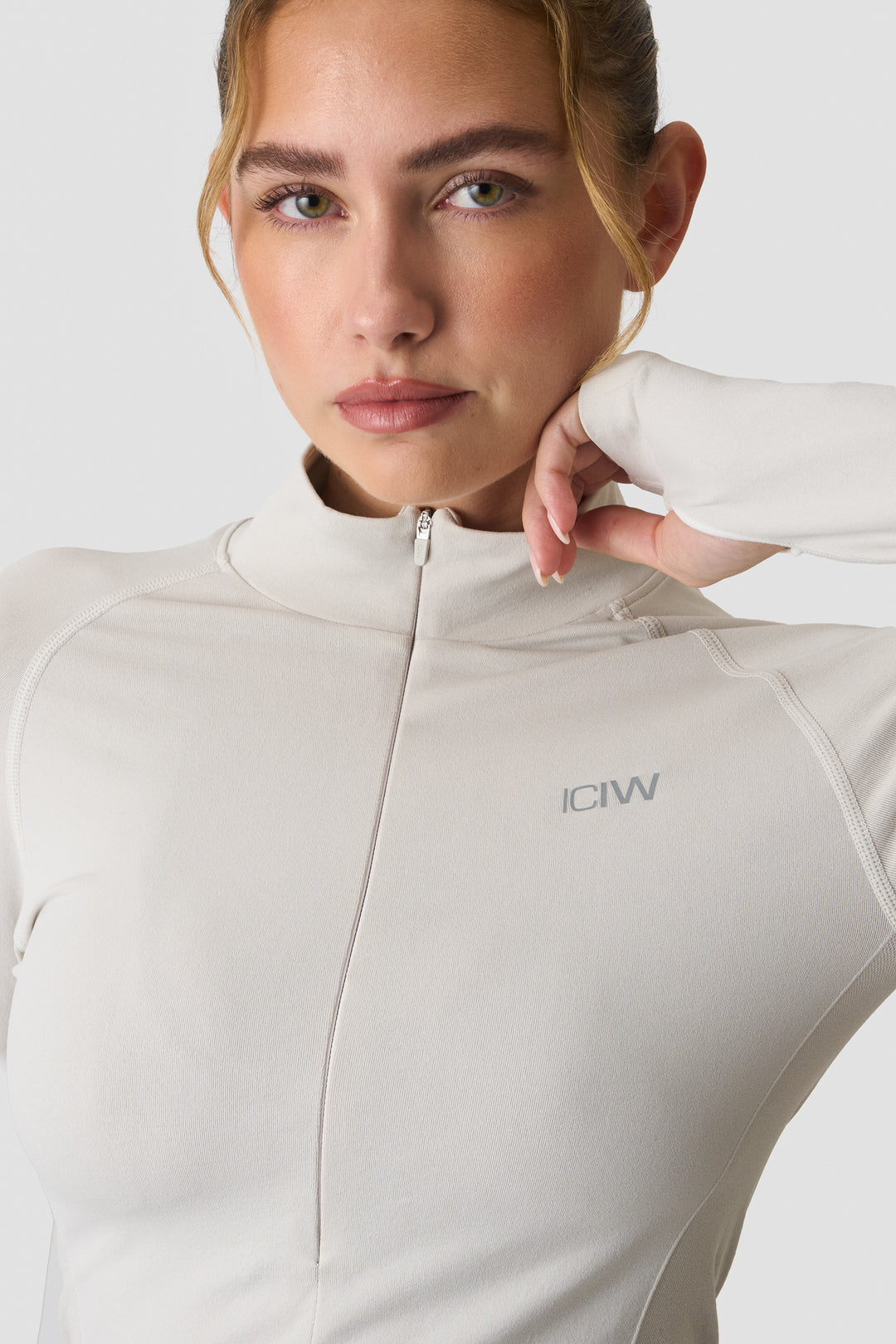 ICIW - Define Seamless Invisible 1/2 Zip LS