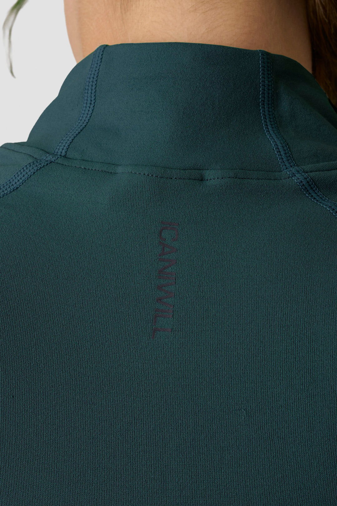ICIW - Define Seamless Invisible 1/2 Zip LS