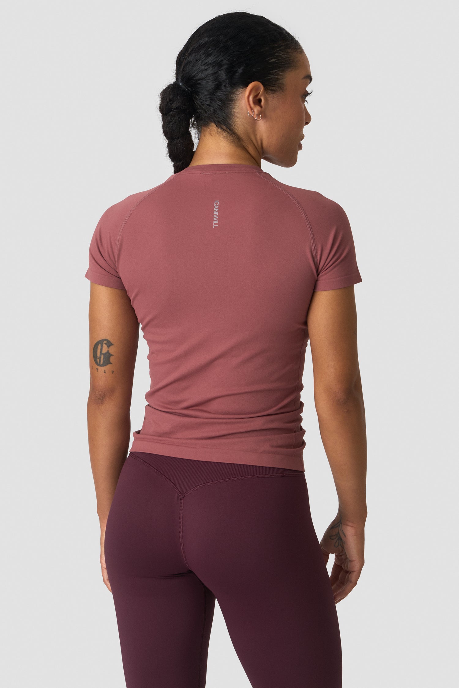 ICIW - Define Seamless T-Shirt