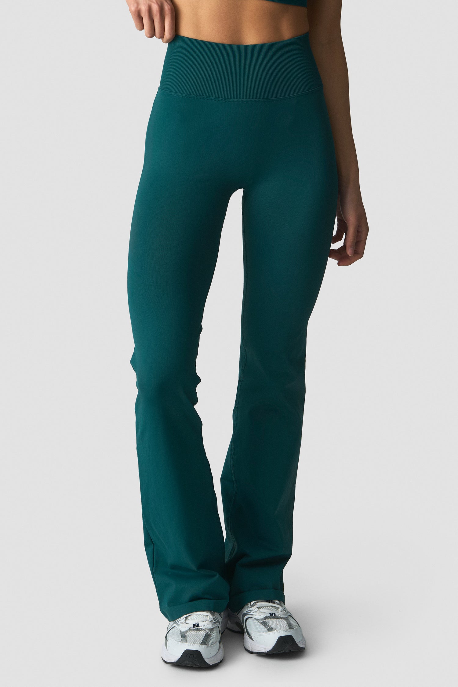 ICIW - Define Seamless Flared Tights