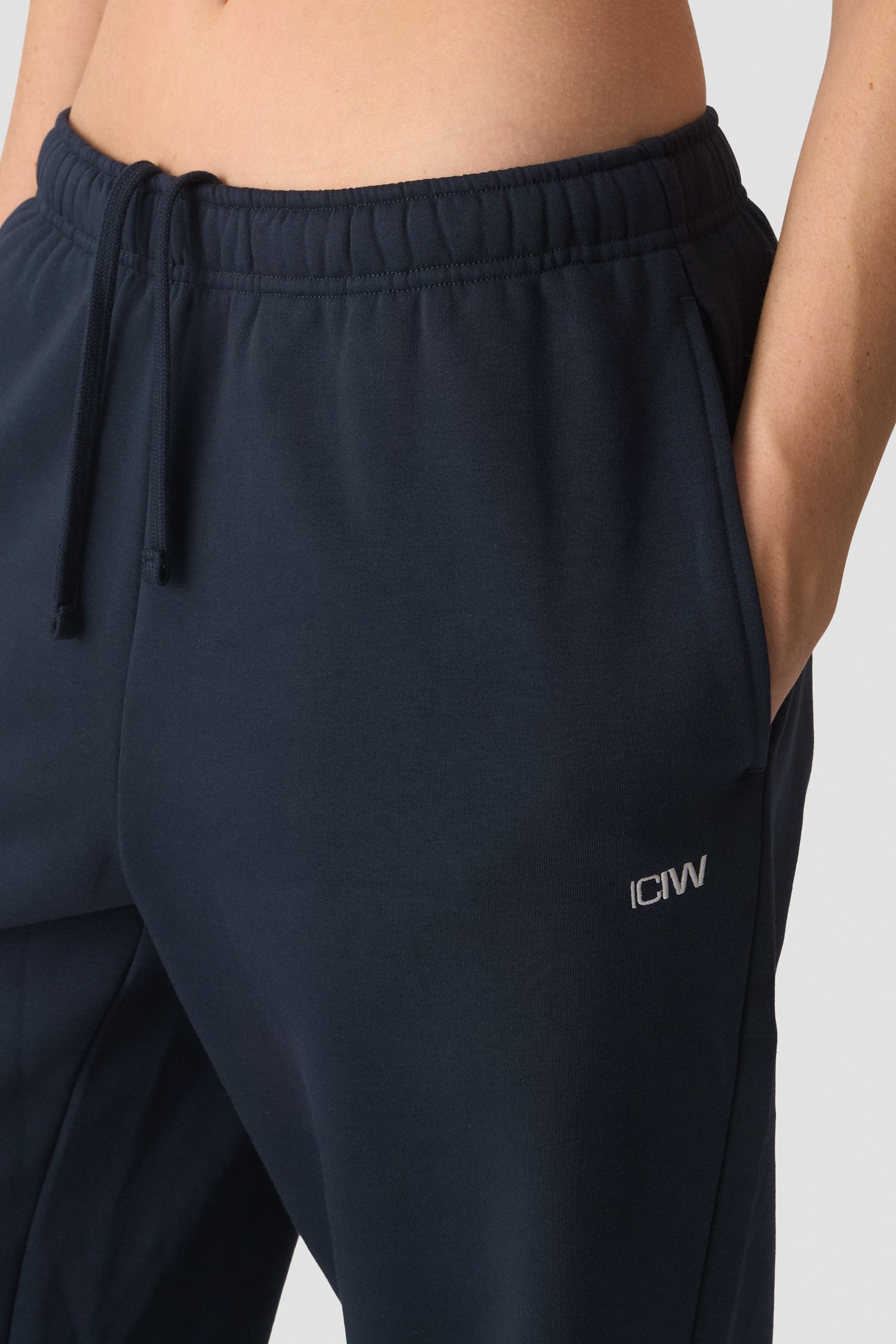 ICIW - Everyday Straight Leg Sweat Pants W