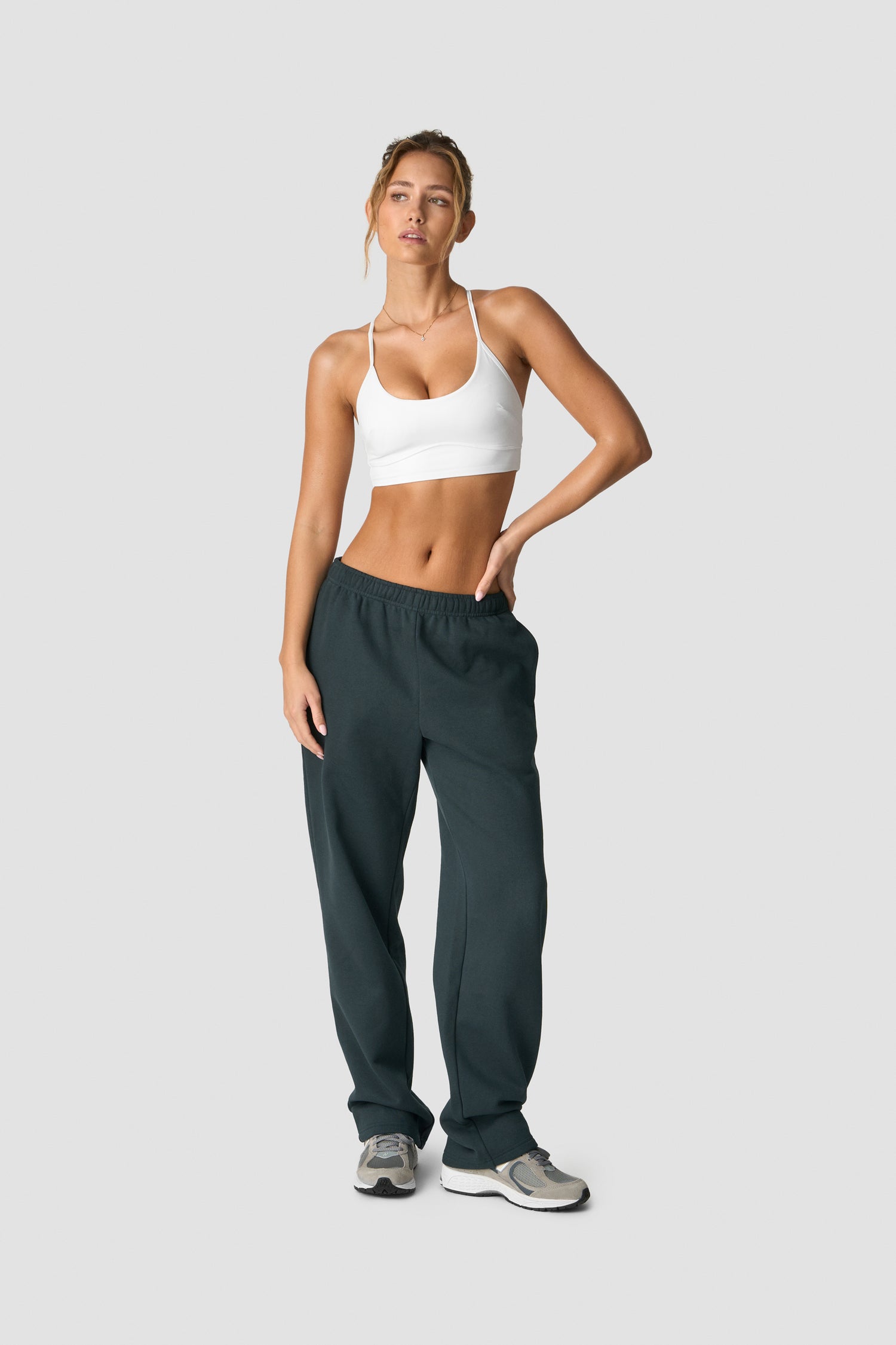 ICIW - Everyday Straight Leg Sweat Pants