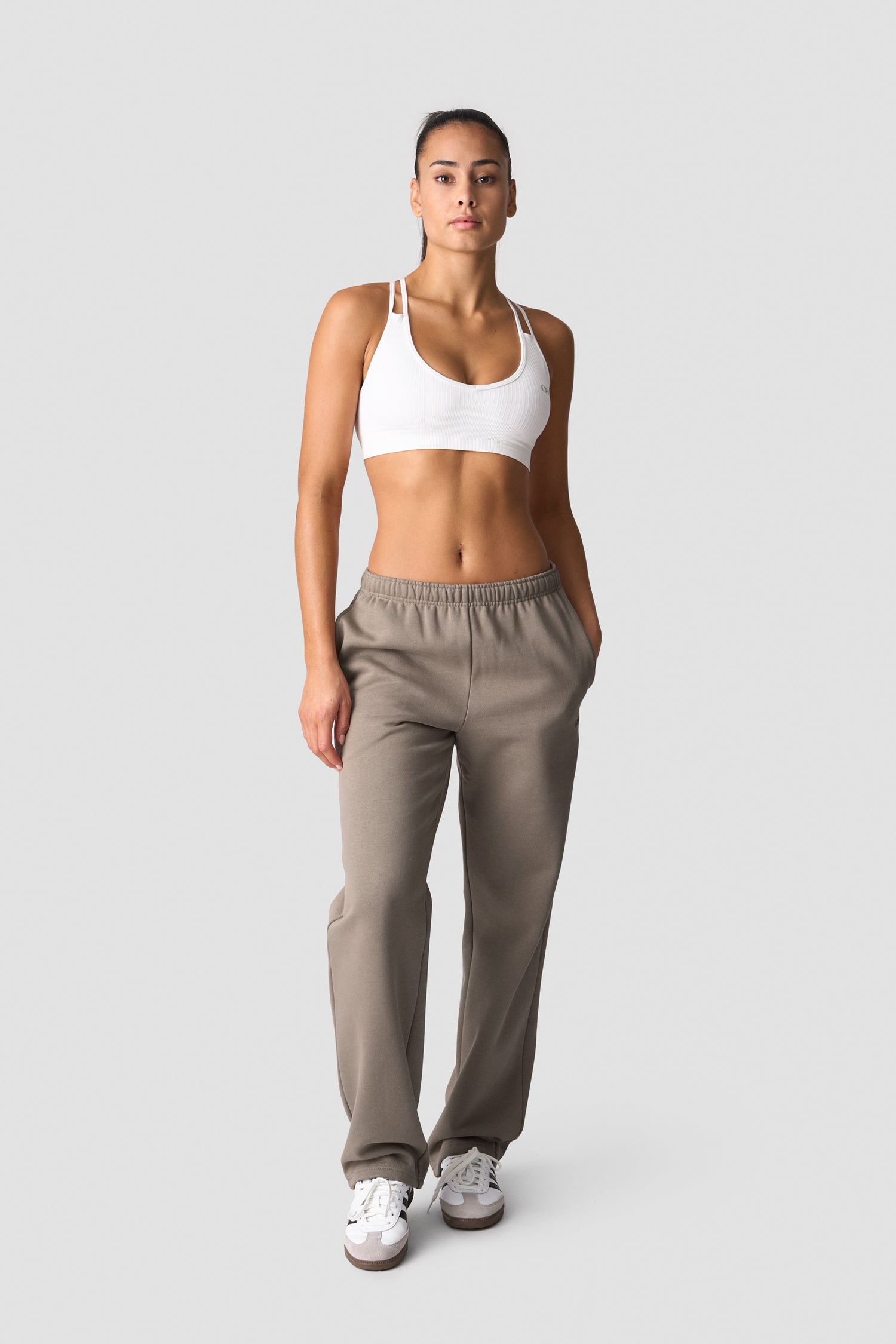 ICIW - Everyday Straight Leg Sweat Pants
