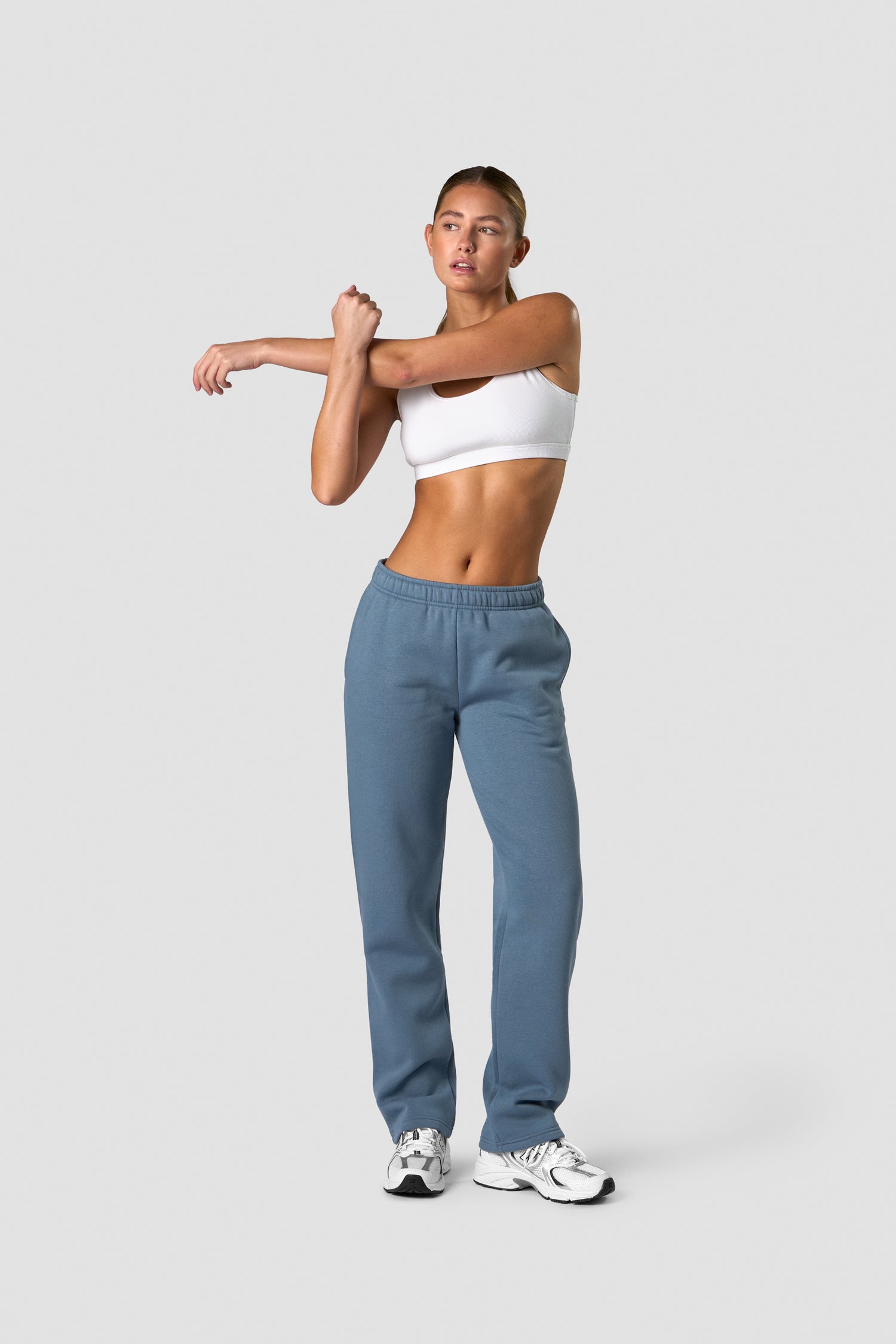 ICIW - Everyday Straight Leg Sweat Pants