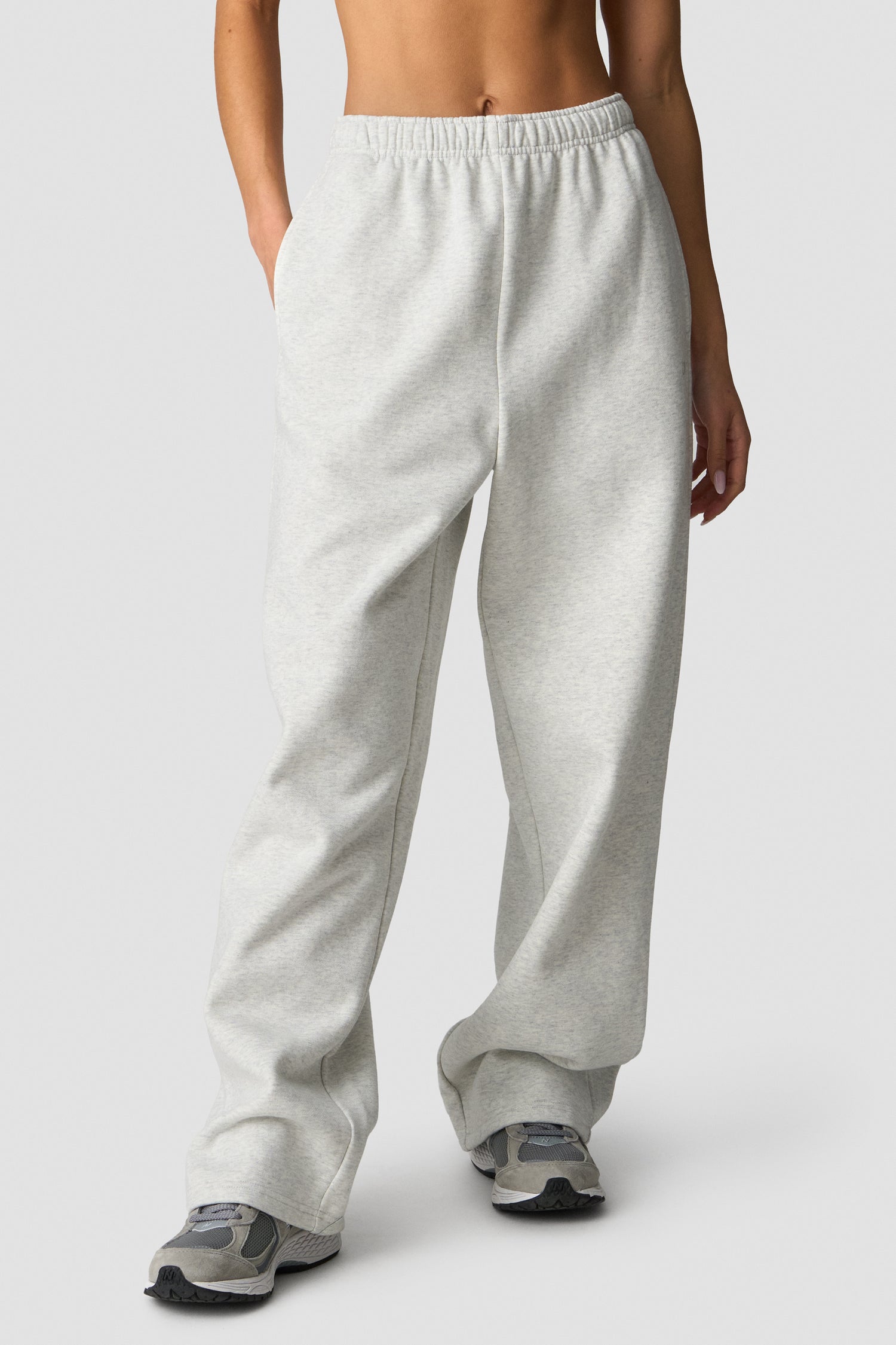 ICIW - Everyday Straight Leg Sweat Pants