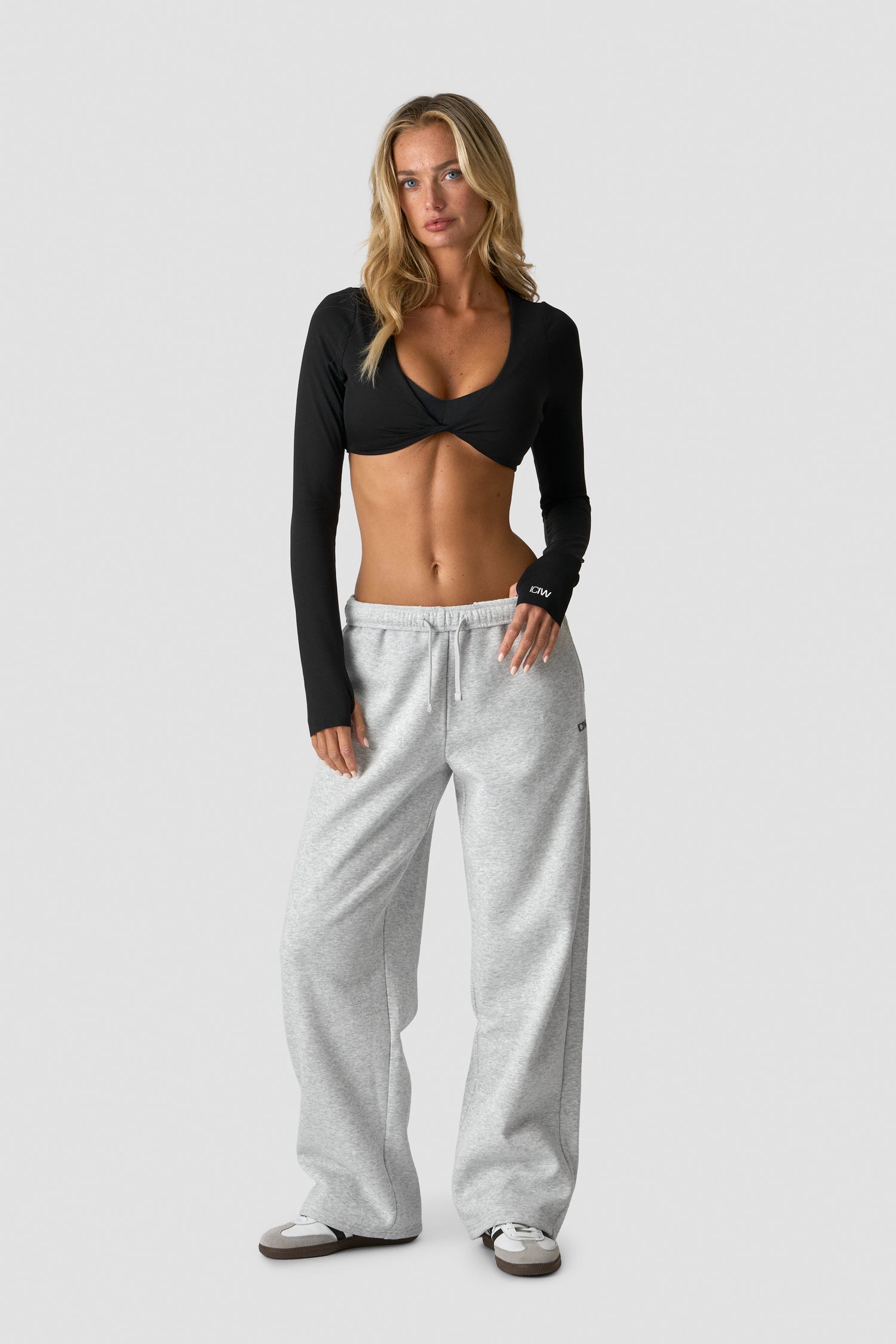 ICIW - Everyday Straight Leg Sweat Pants