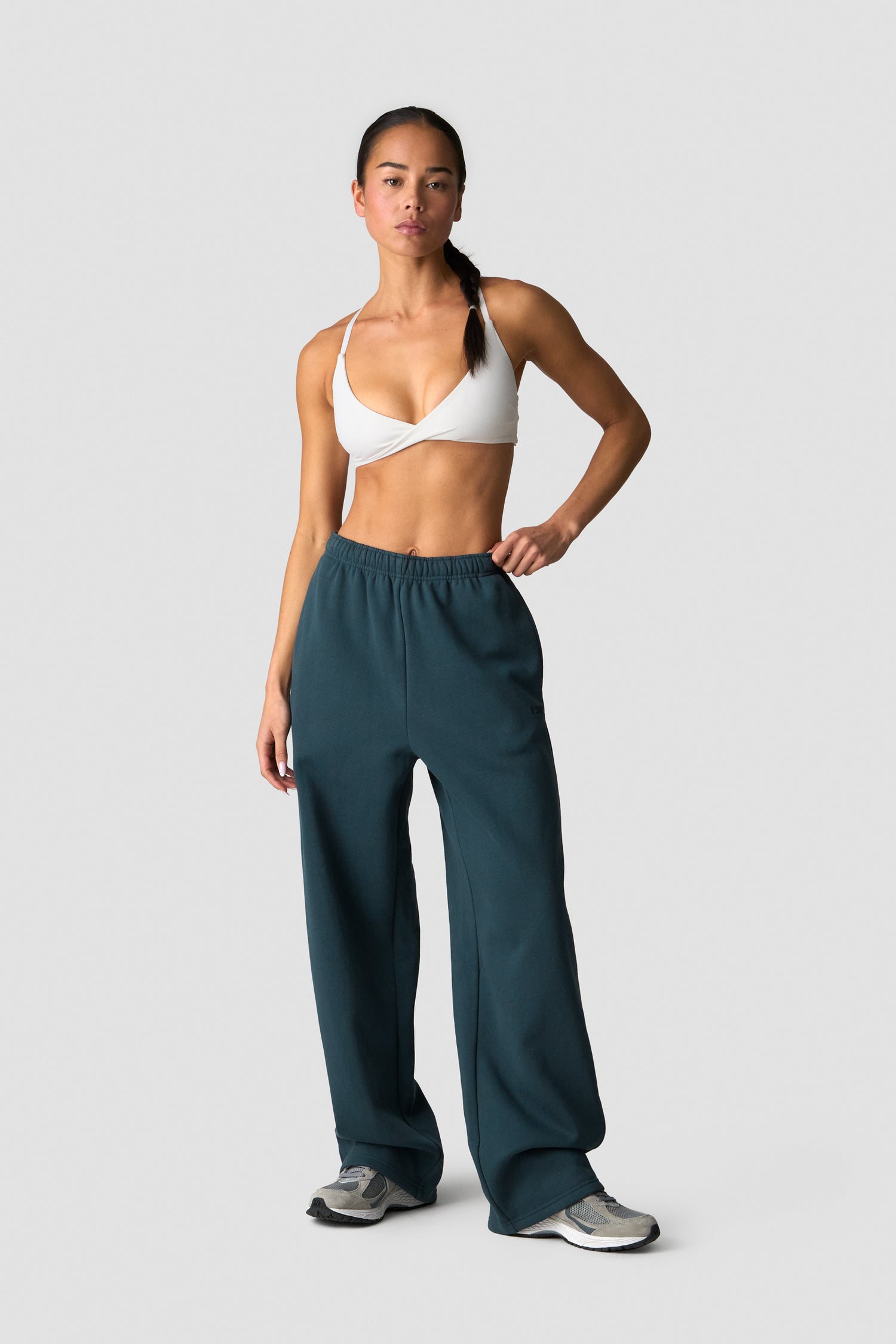 ICIW - Everyday Straight Leg Sweat Pants
