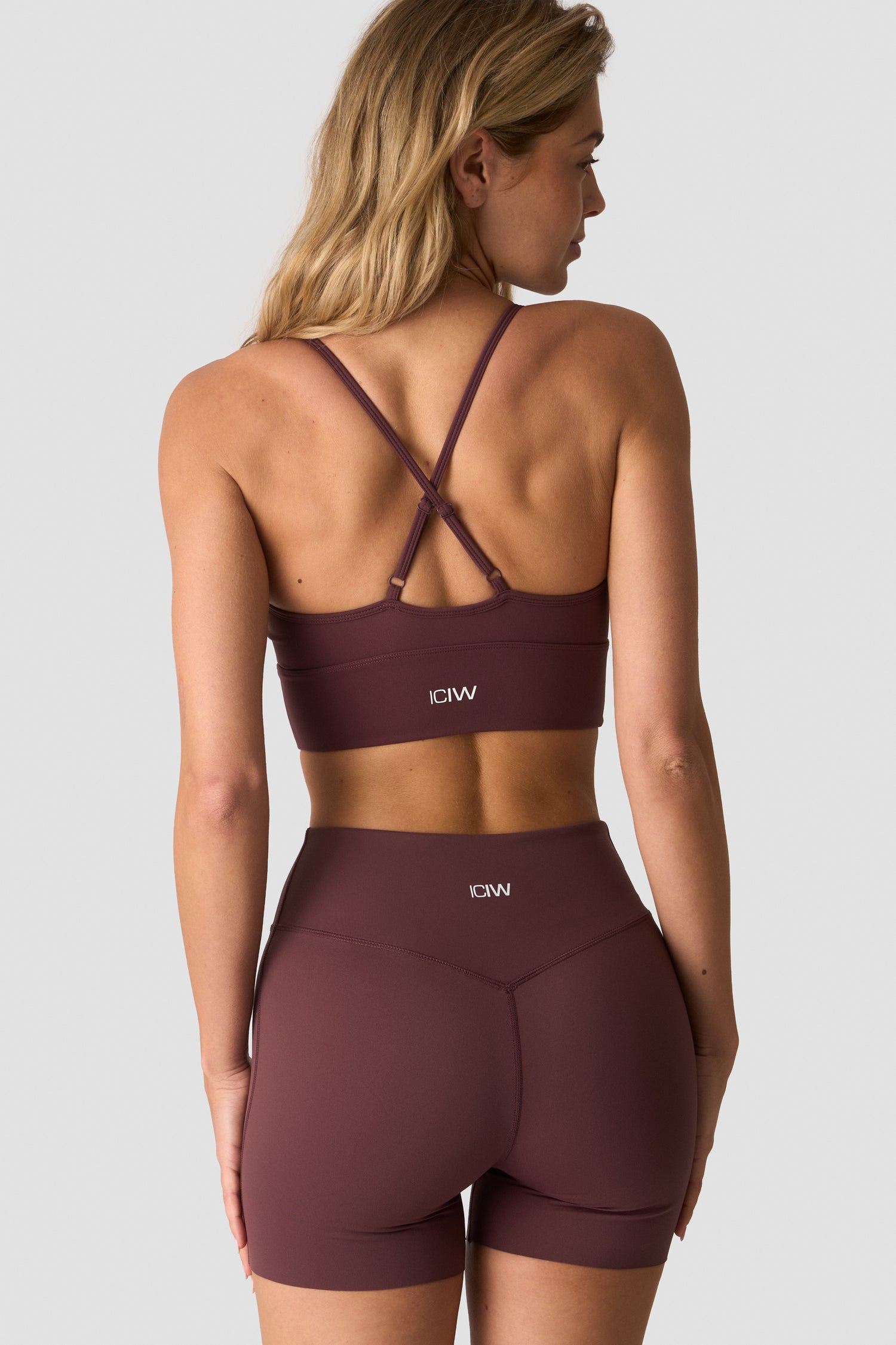 ICIW - Nimble Adjustable Strappy Sports Bra