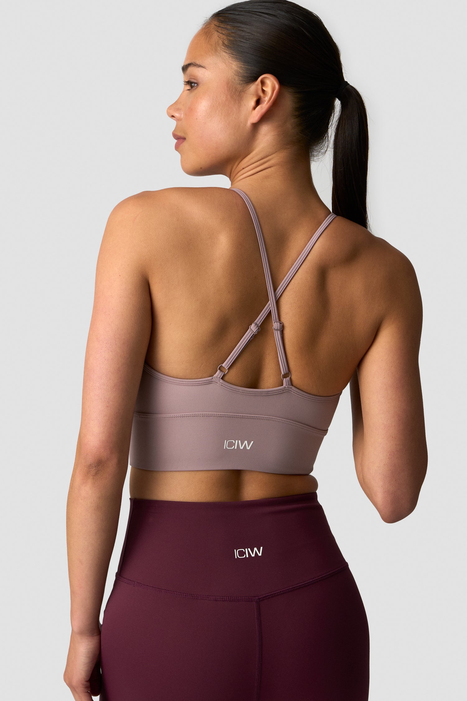 ICIW - Nimble Adjustable Strappy Sports Bra