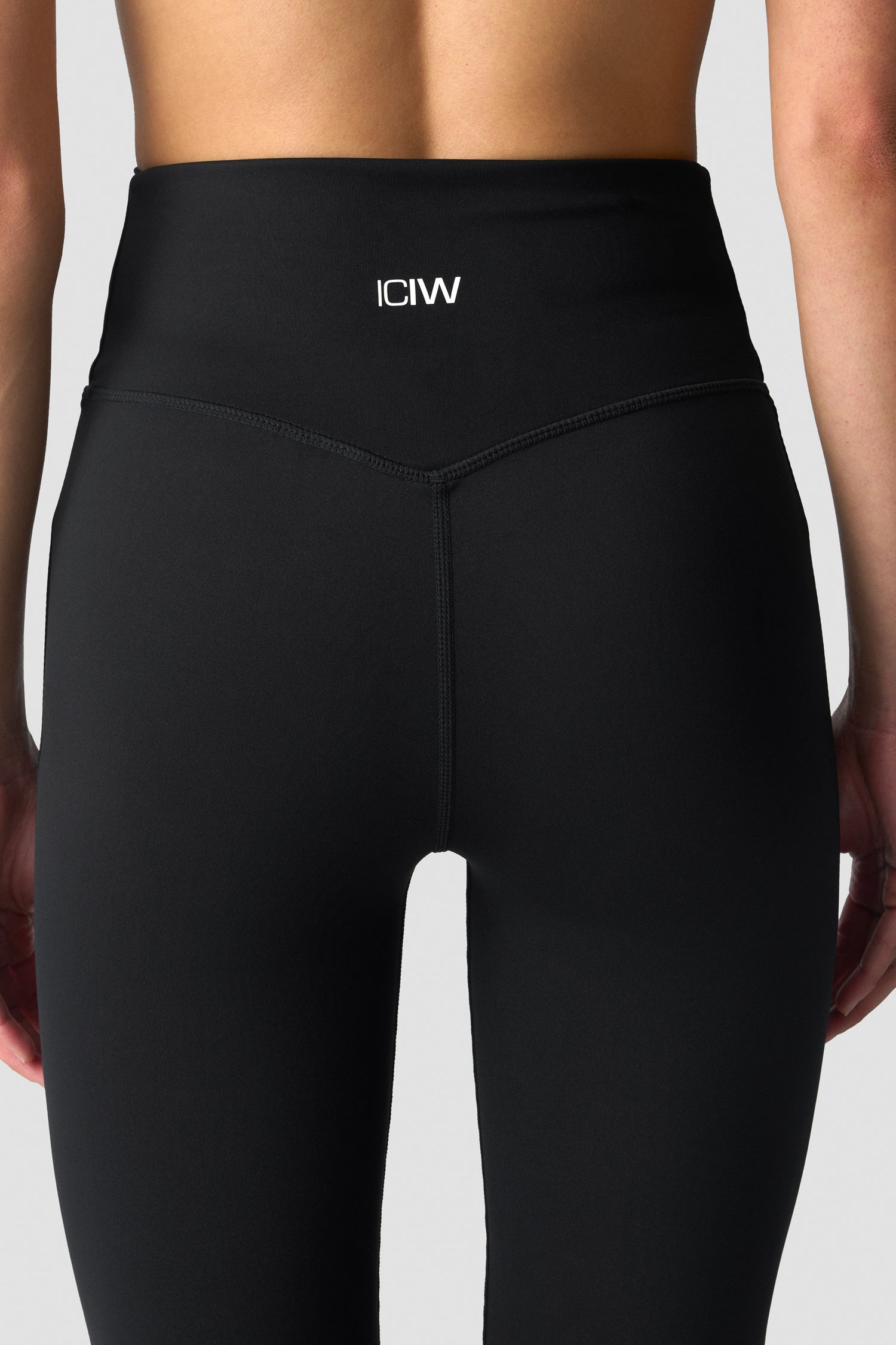 ICIW - Nimble Flared Tights