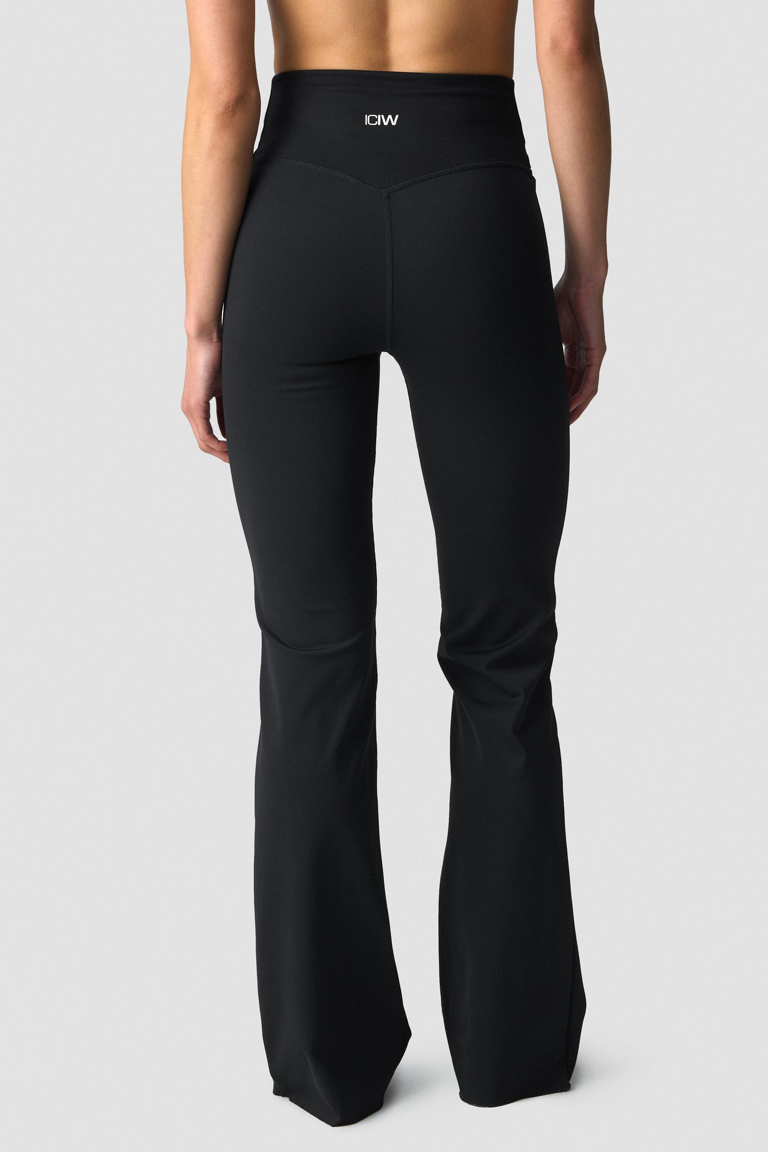 ICIW - Nimble Flared Tights