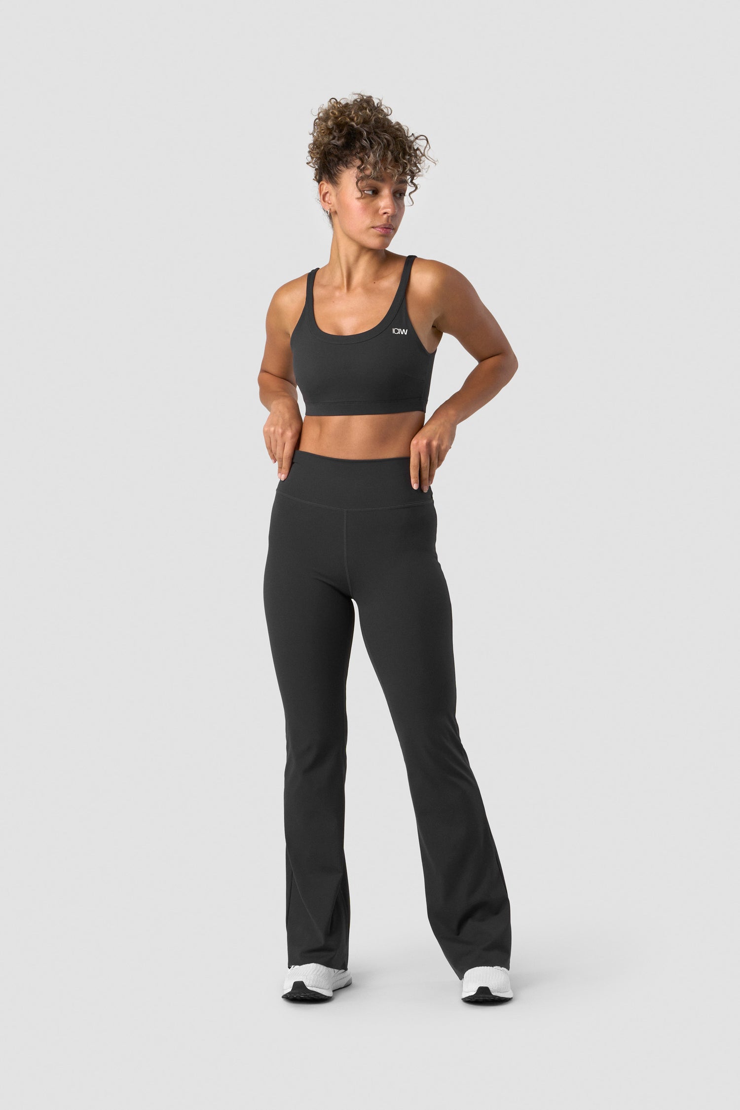 ICIW - Nimble Flared Tights