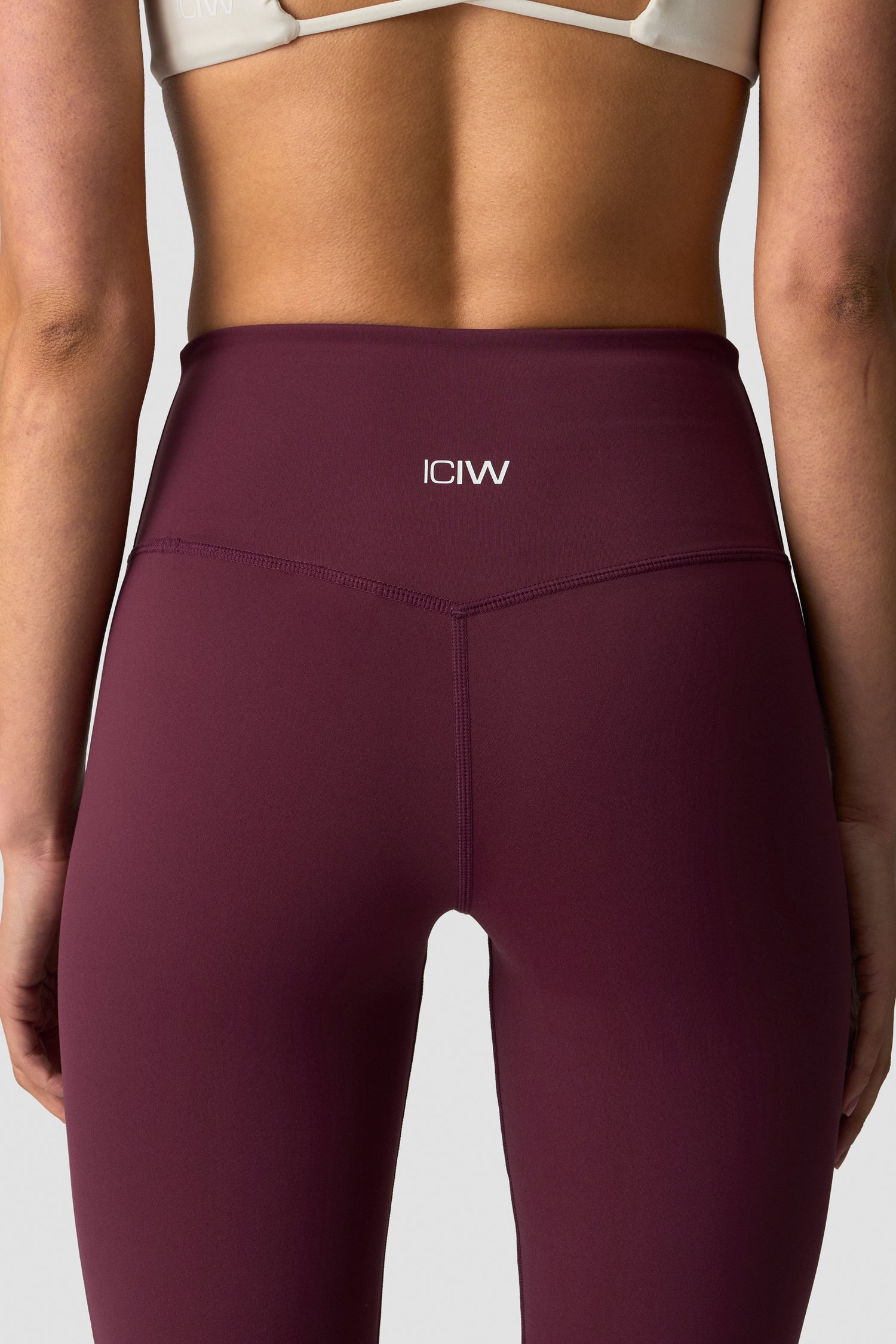 ICIW - Nimble Flared Tights