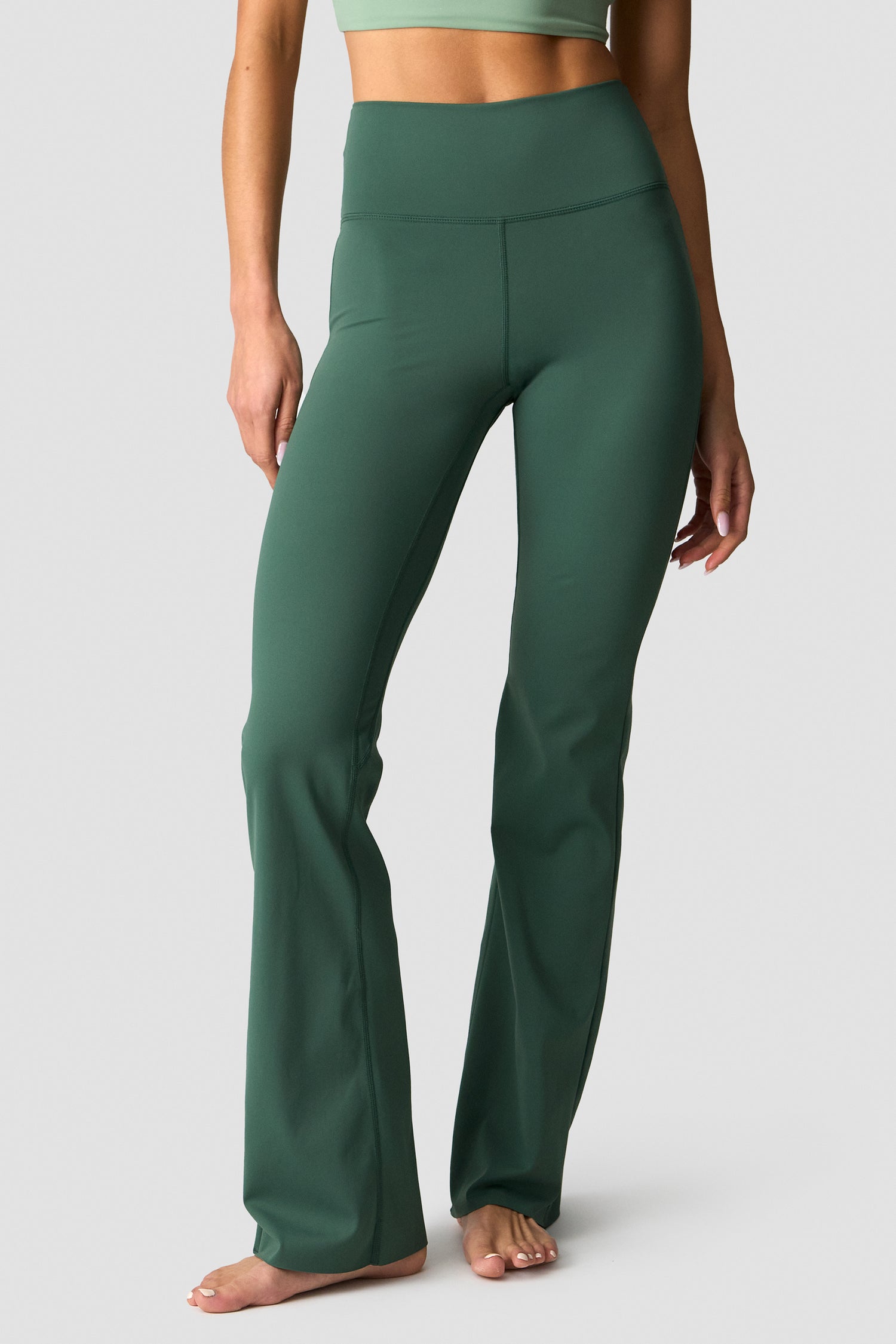 ICIW - Nimble Flared Tights