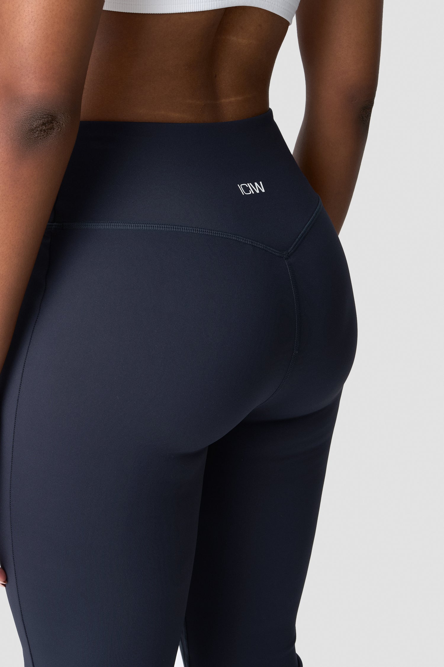 ICIW - Nimble Flared Tights