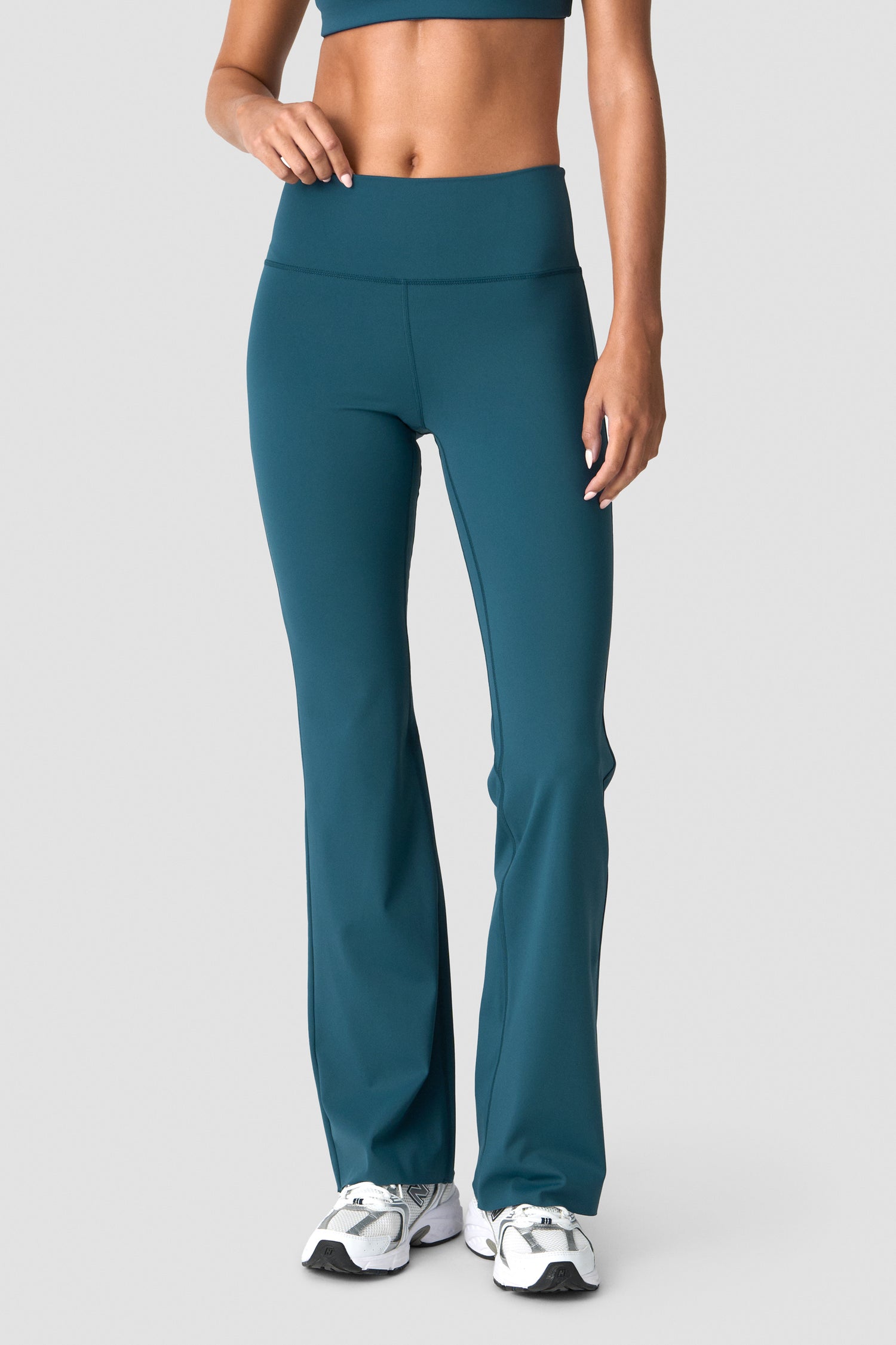 ICIW - Nimble Flared Tights