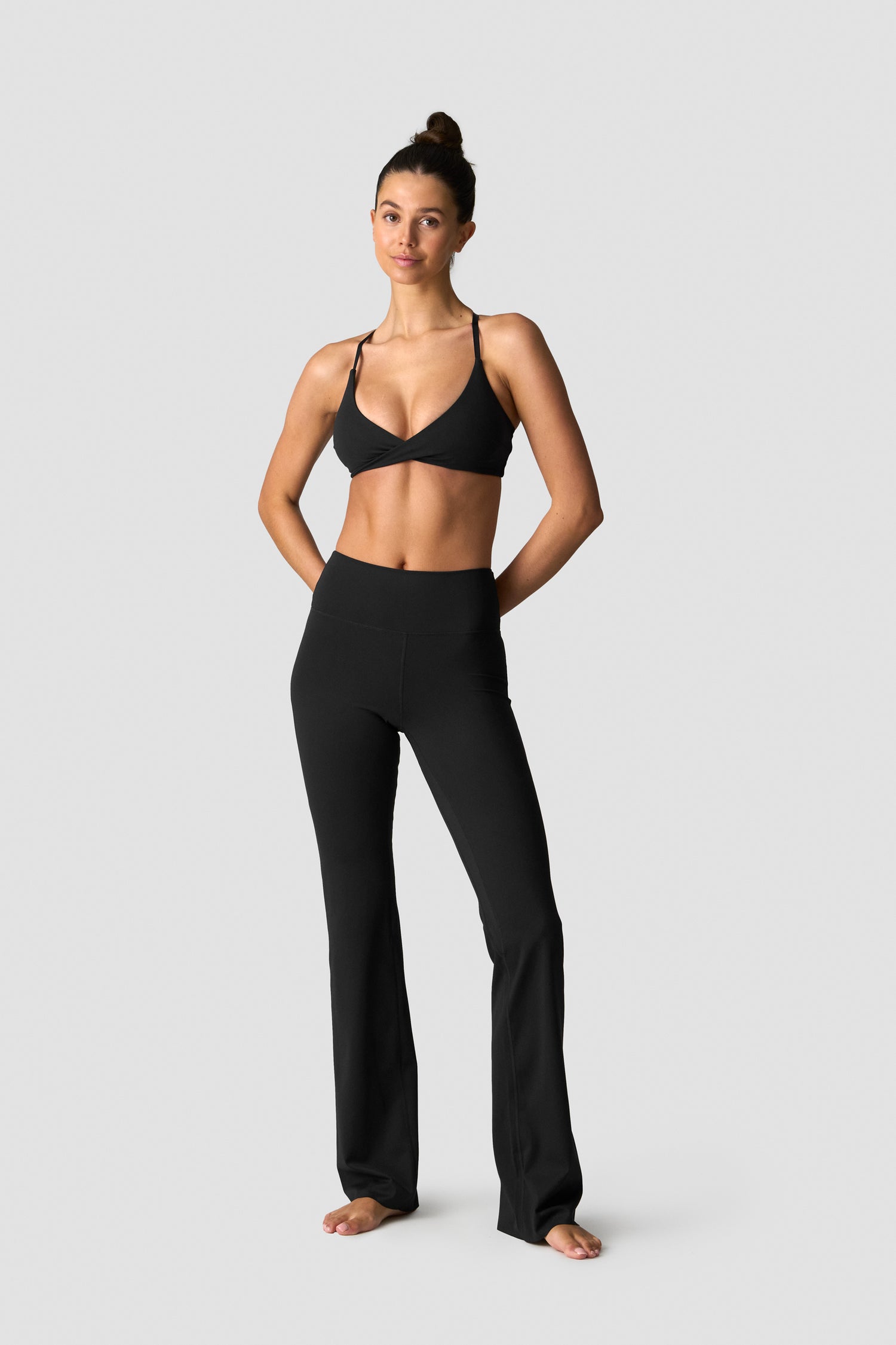 ICIW - Nimble Twist sports Bra