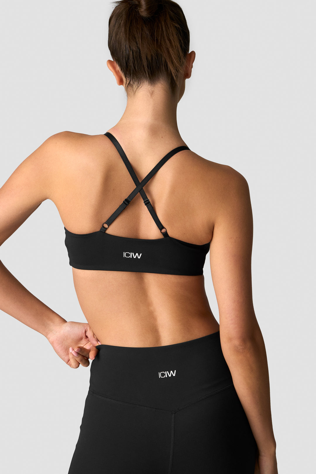 ICIW - Nimble Twist sports Bra