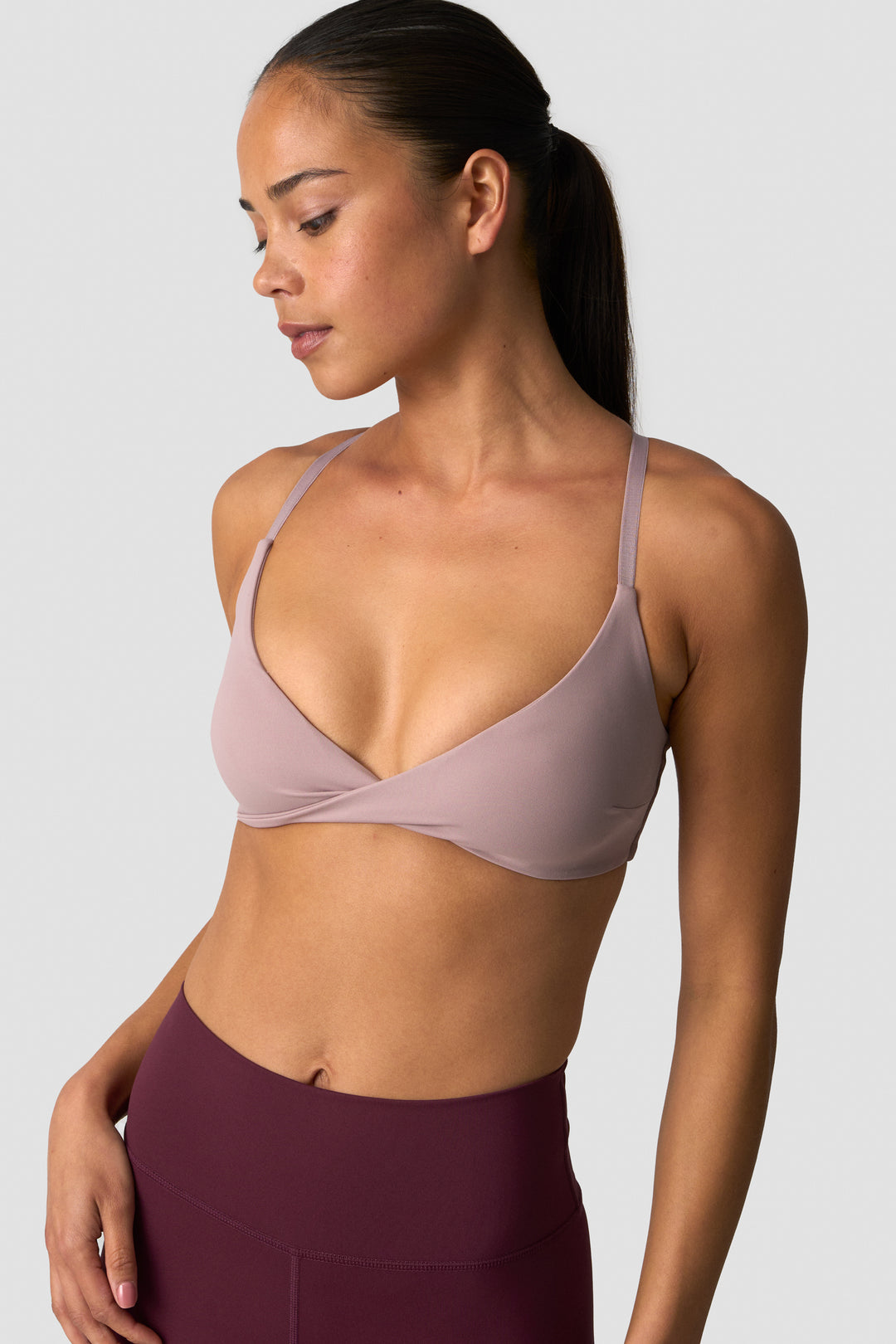 ICIW - Nimble Twist sports Bra