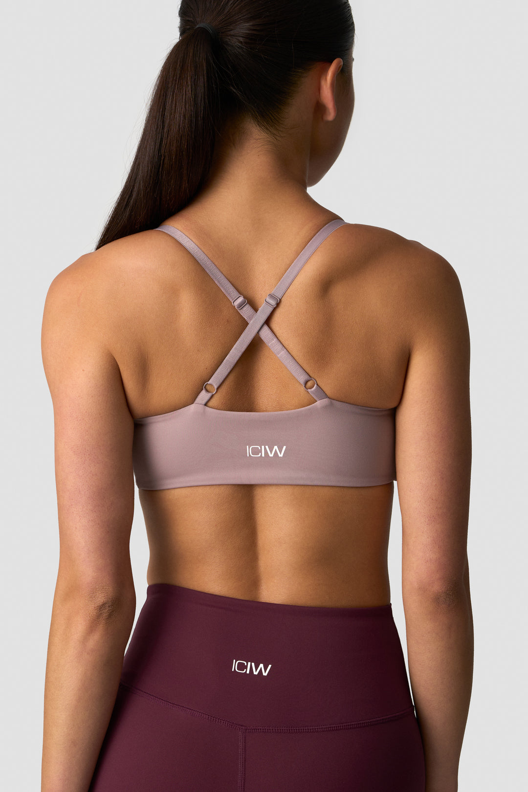 ICIW - Nimble Twist sports Bra
