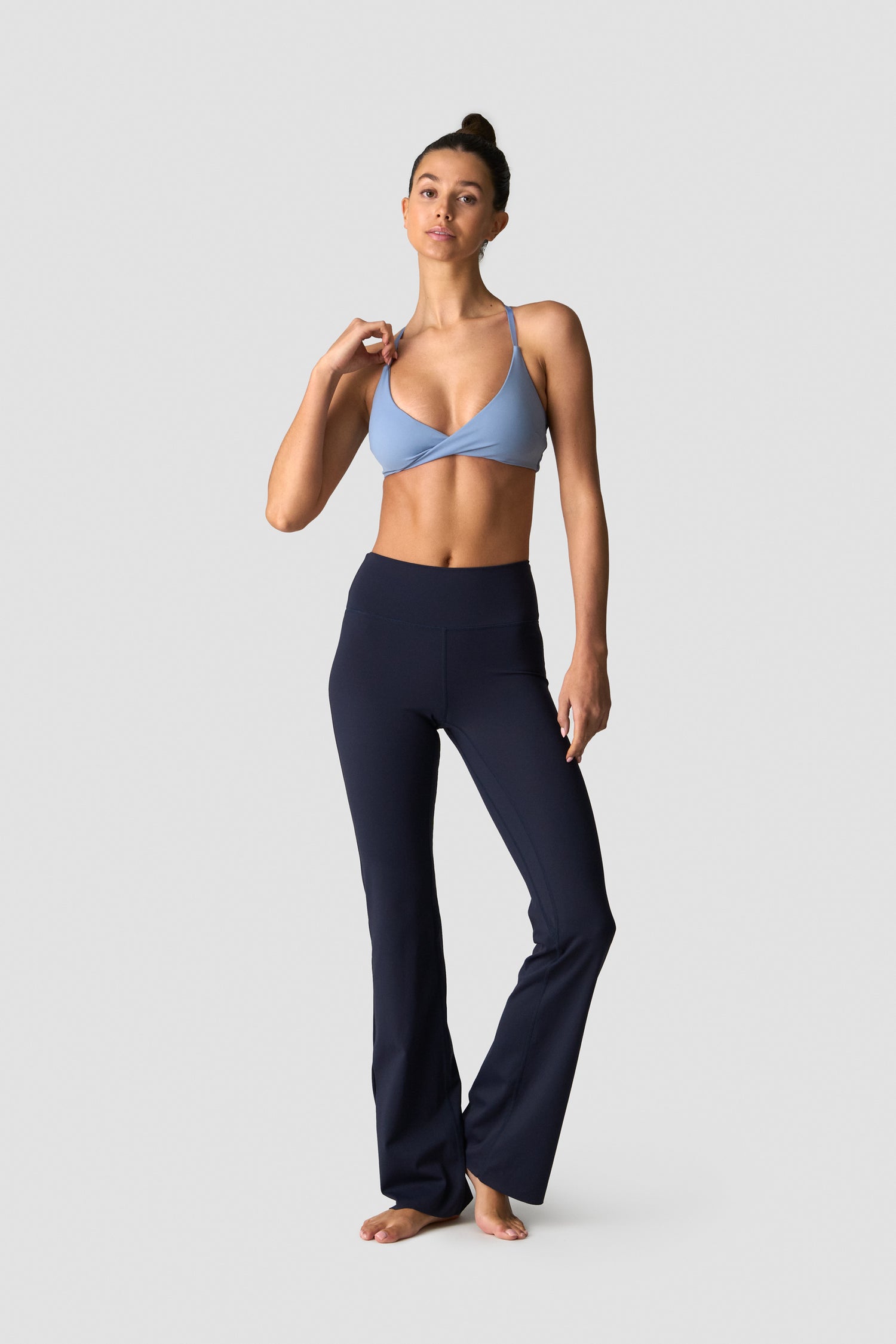 ICIW - Nimble Twist sports Bra