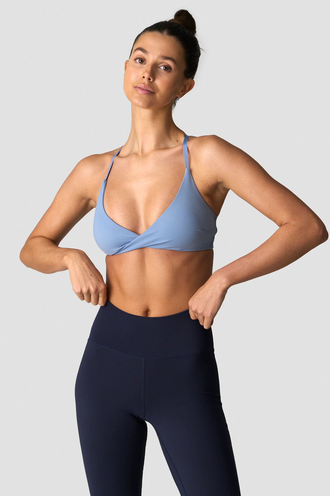 ICIW - Nimble Twist sports Bra