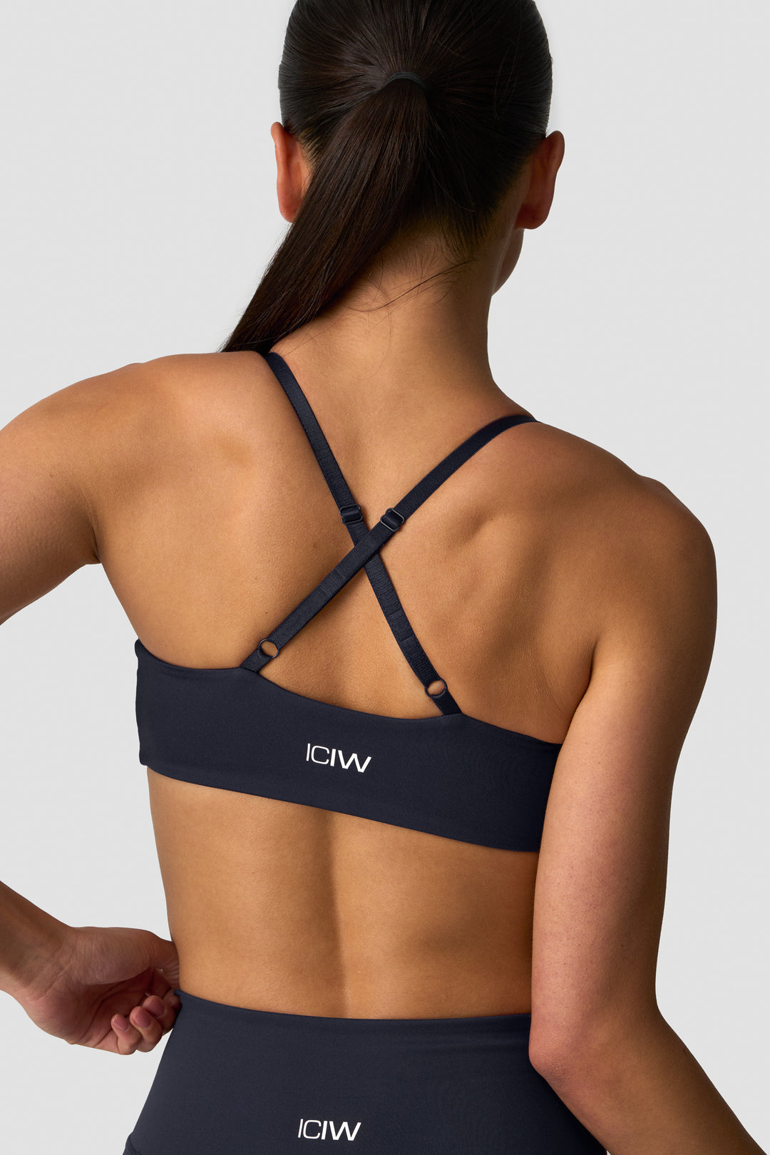 ICIW - Nimble Twist sports Bra