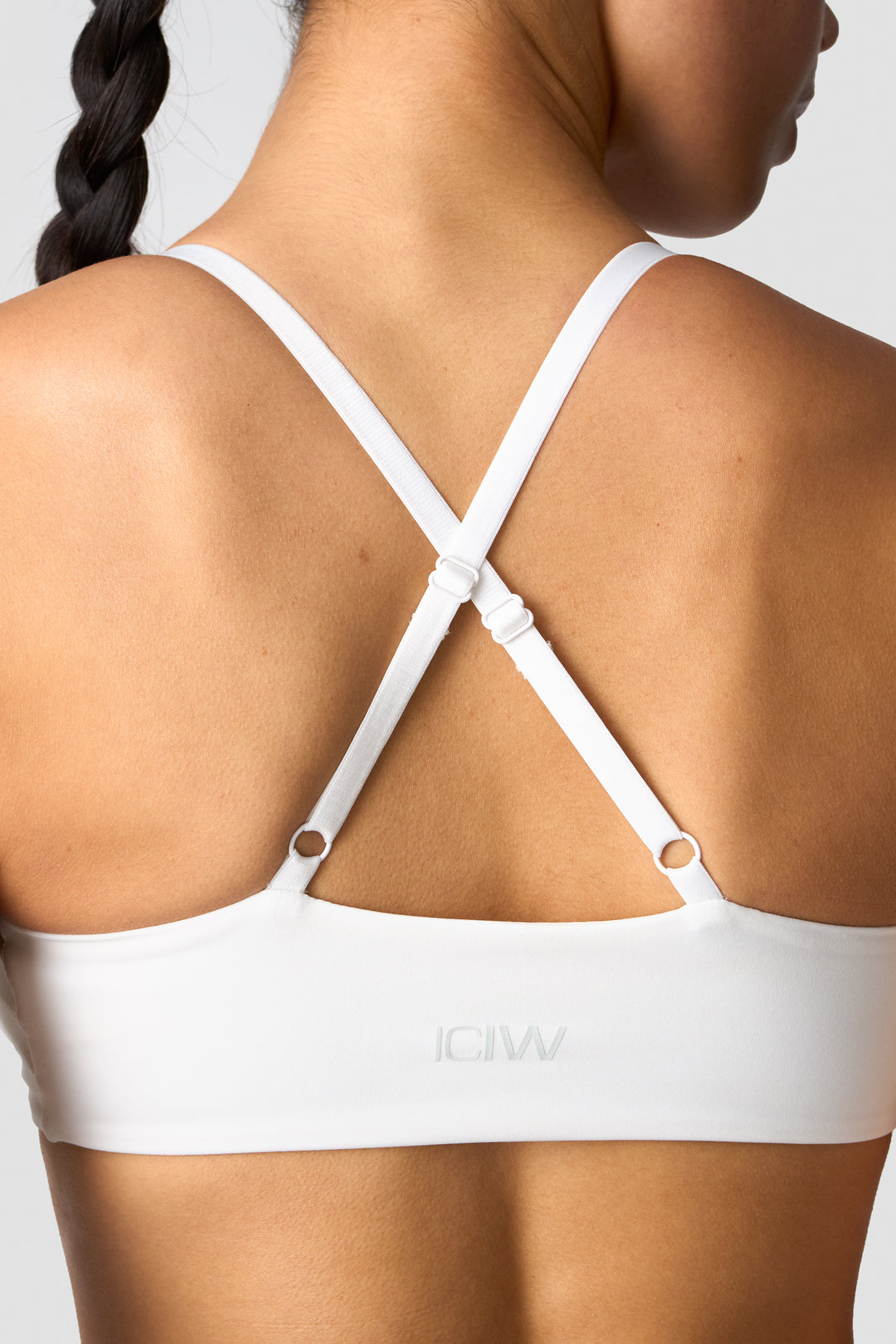ICIW - Nimble Twist sports Bra