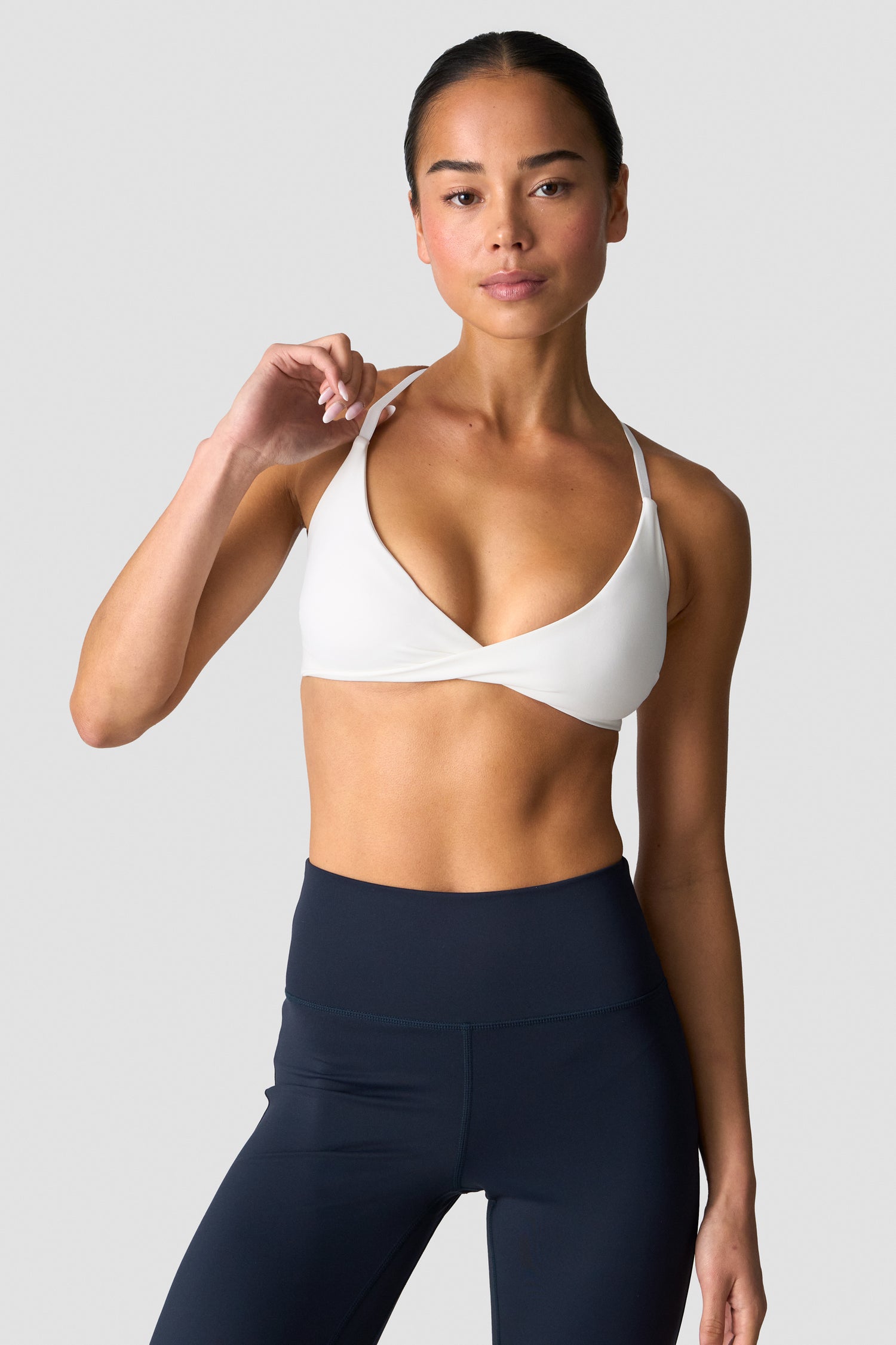 ICIW - Nimble Twist sports Bra