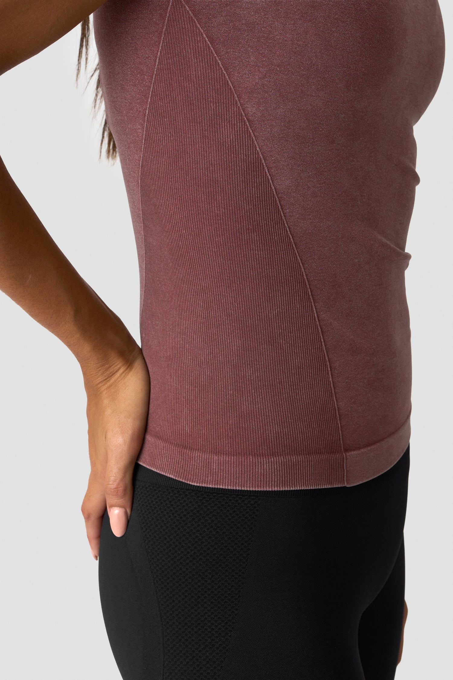 ICIW - Sculpt Seamless T-Shirt
