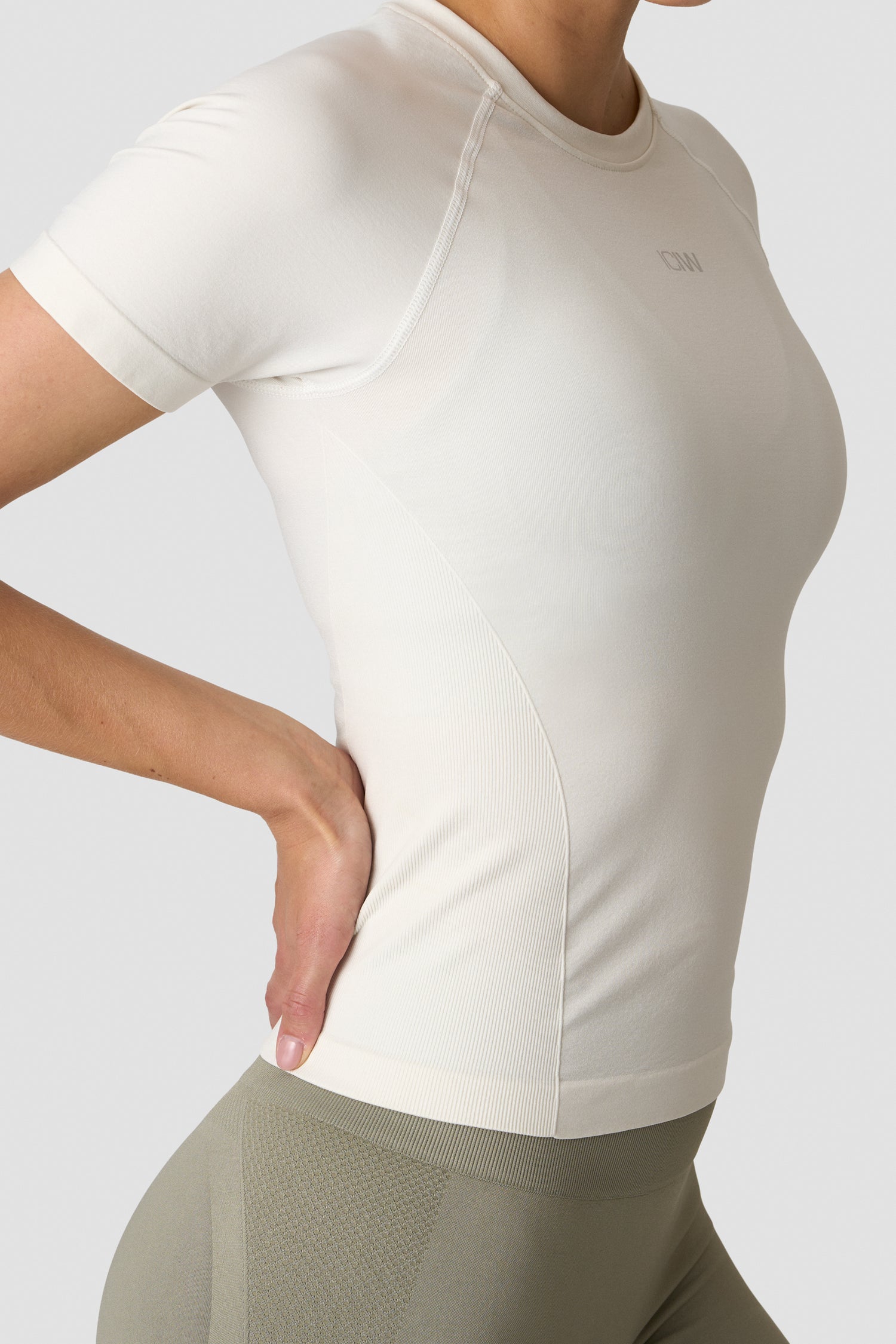 ICIW - Sculpt Seamless T-Shirt