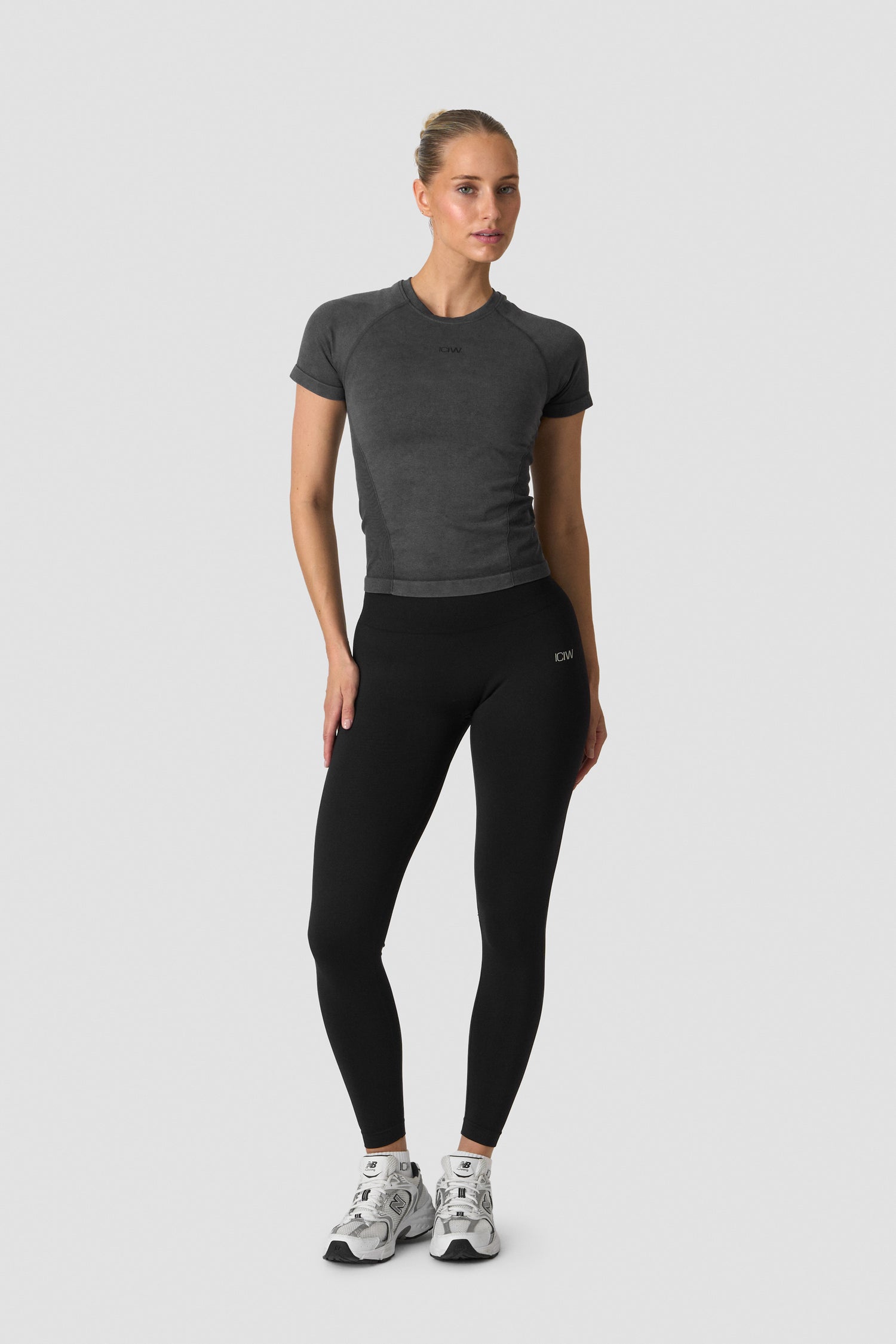 ICIW - Sculpt Seamless T-Shirt