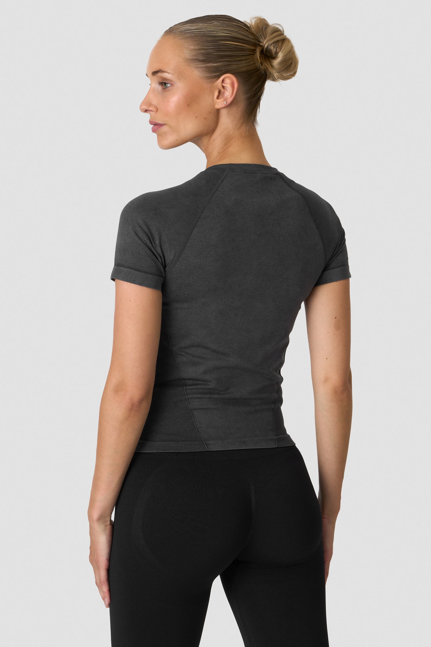 ICIW - Sculpt Seamless T-Shirt