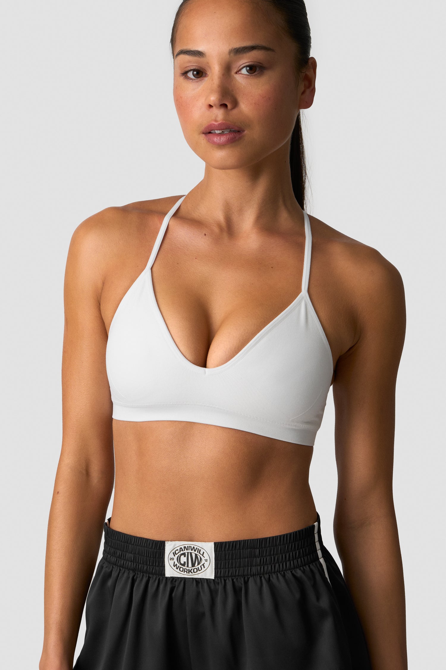 ICIW - Smooth Seamless Strappy Sports Bra